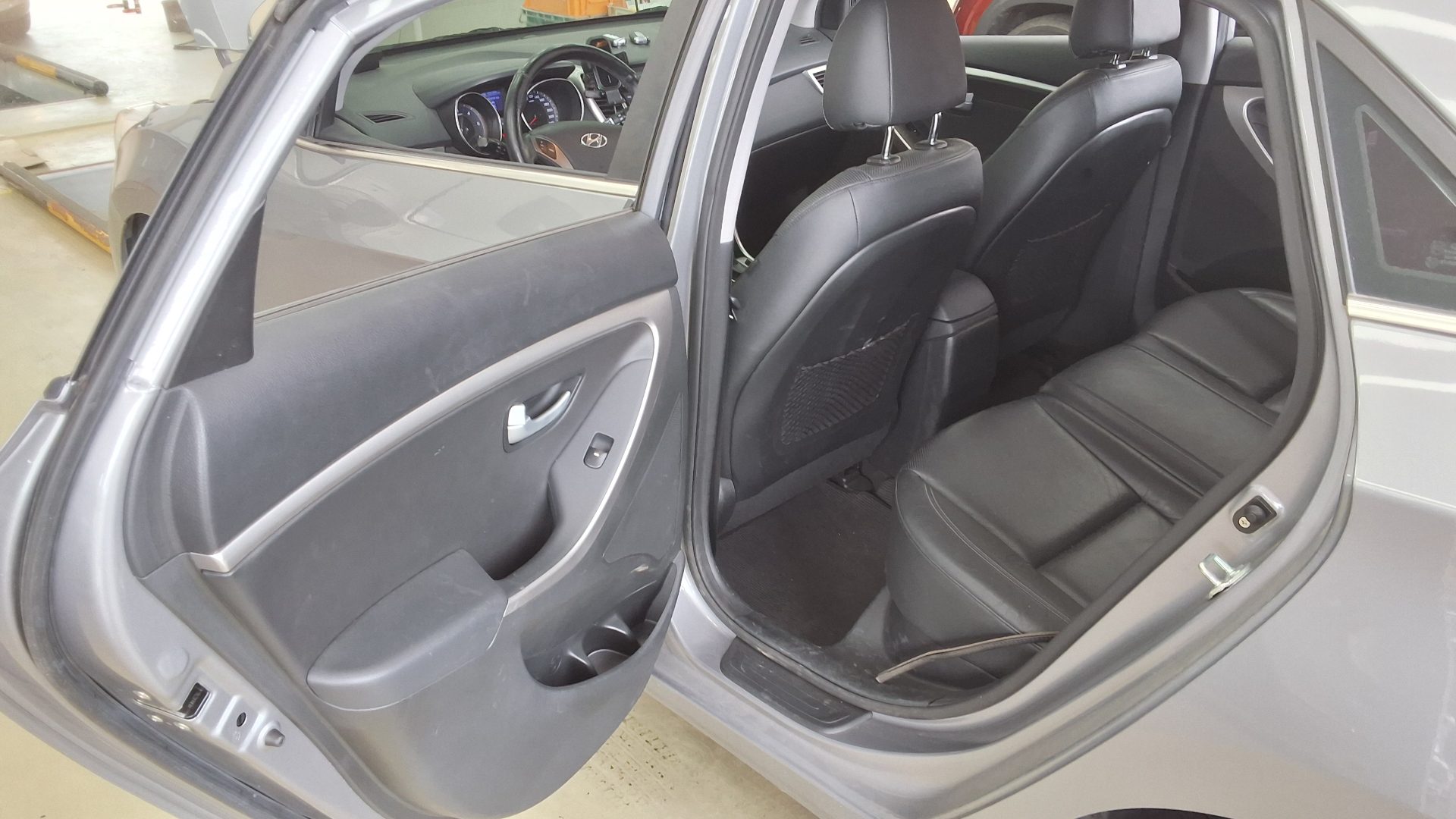2014 - hyundai i30
