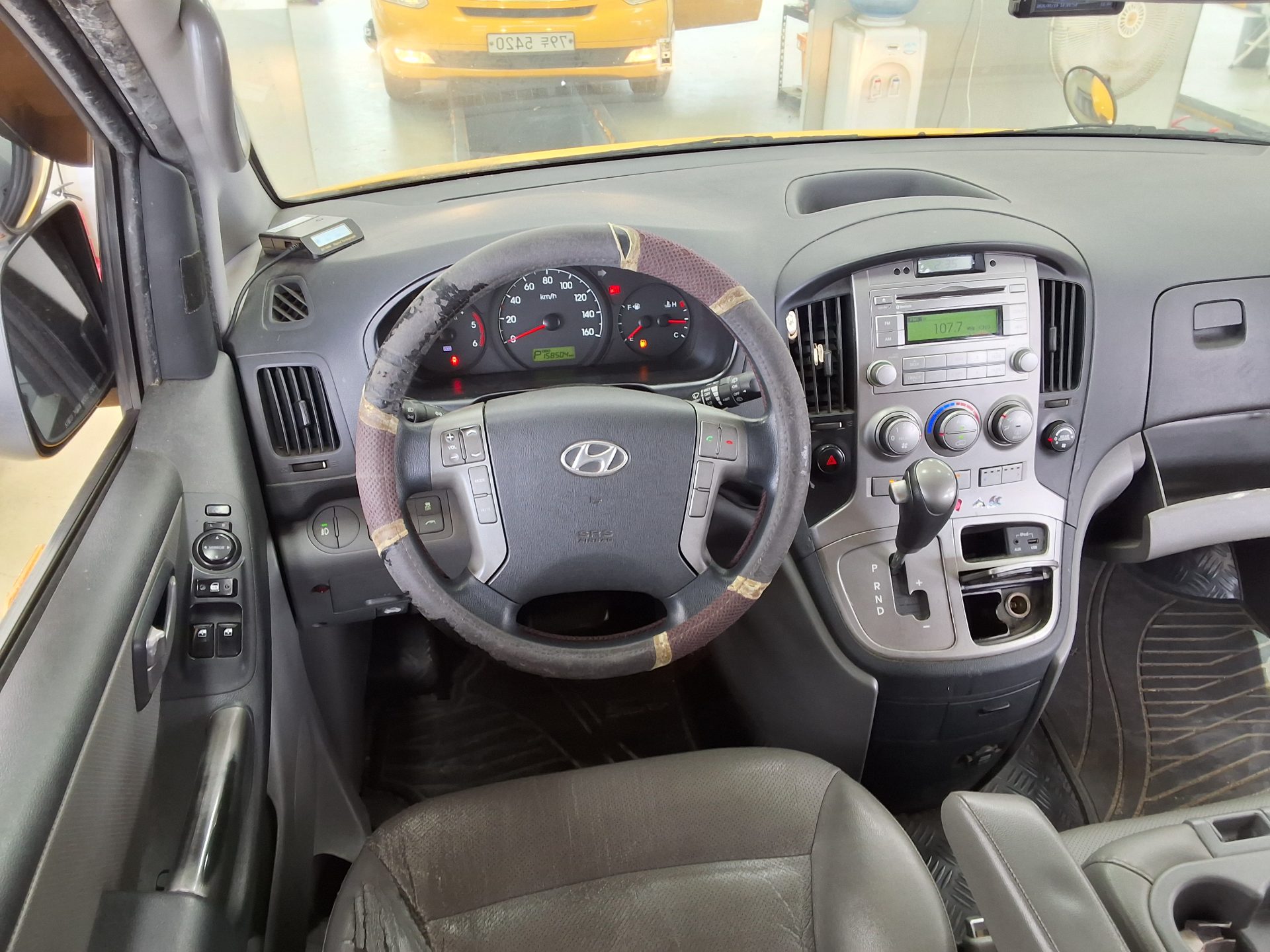 2016 - hyundai grand starex