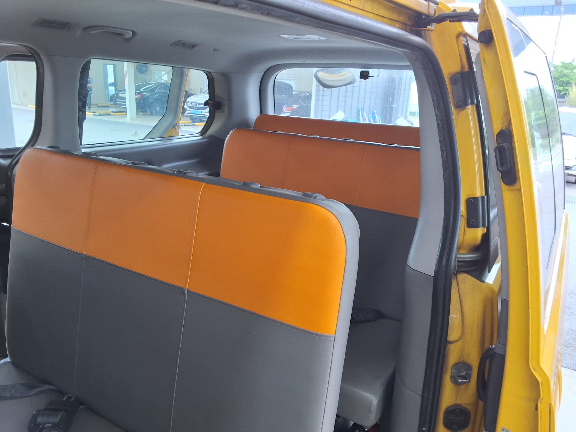 2016 - hyundai grand starex