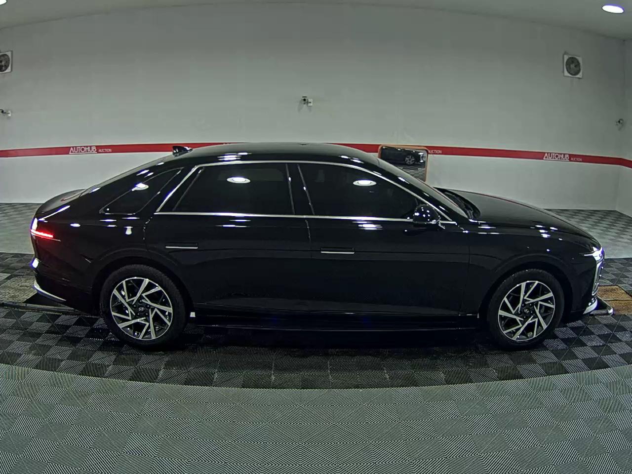2025 - hyundai grandeur