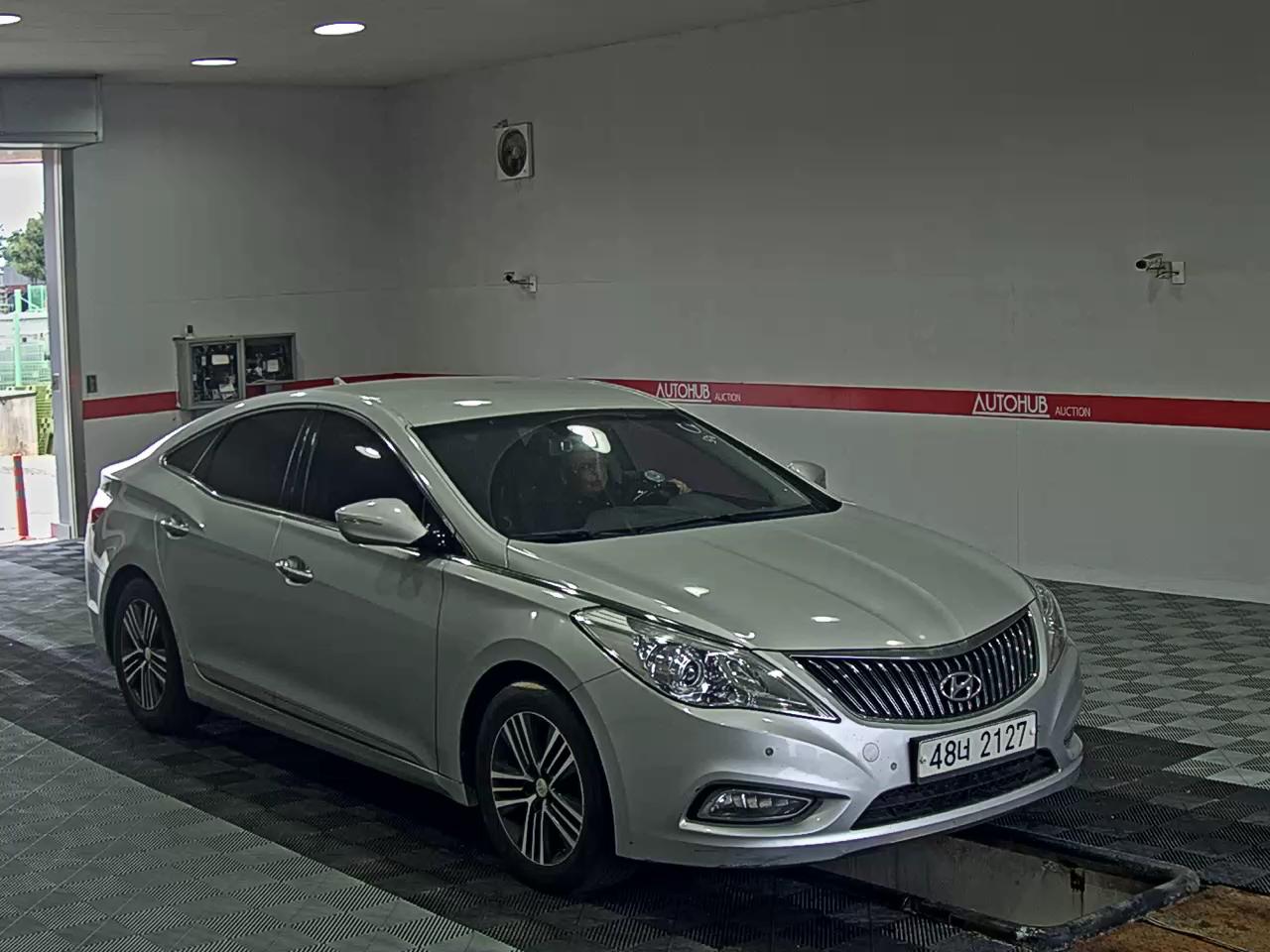2013 - hyundai grandeur