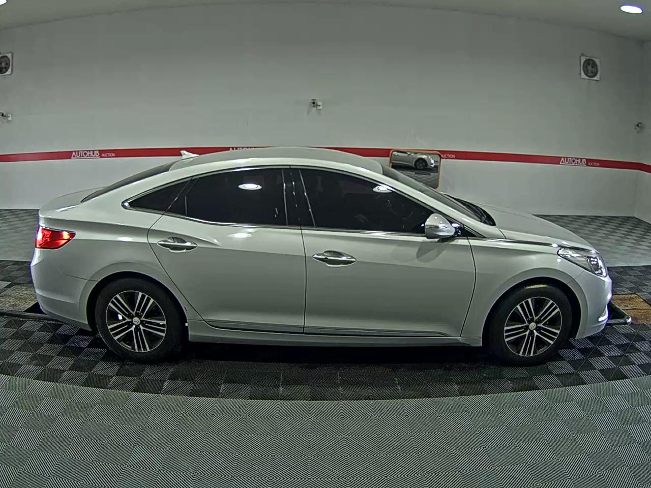 2013 - hyundai grandeur