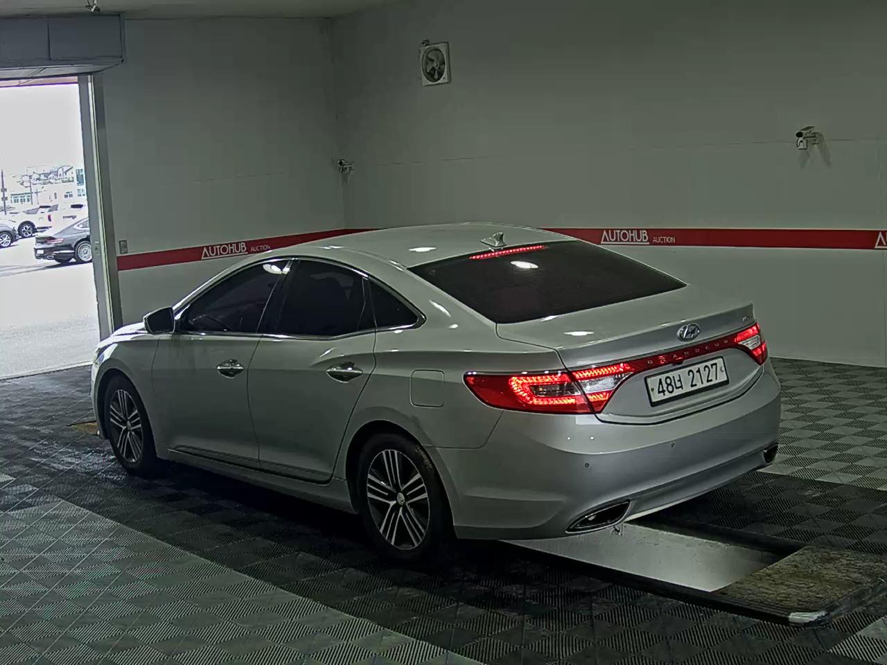 2013 - hyundai grandeur