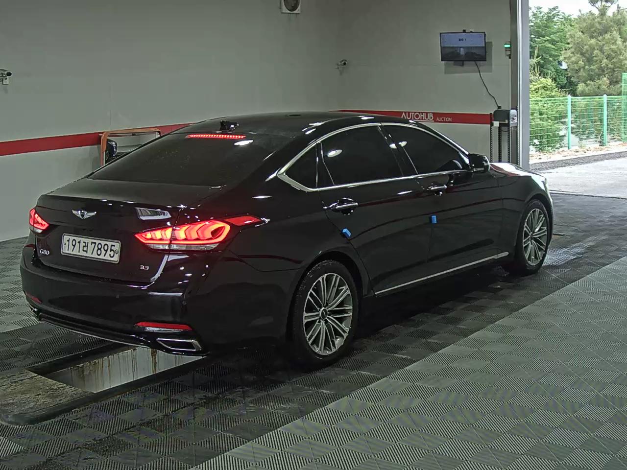 2017 - genesis g80