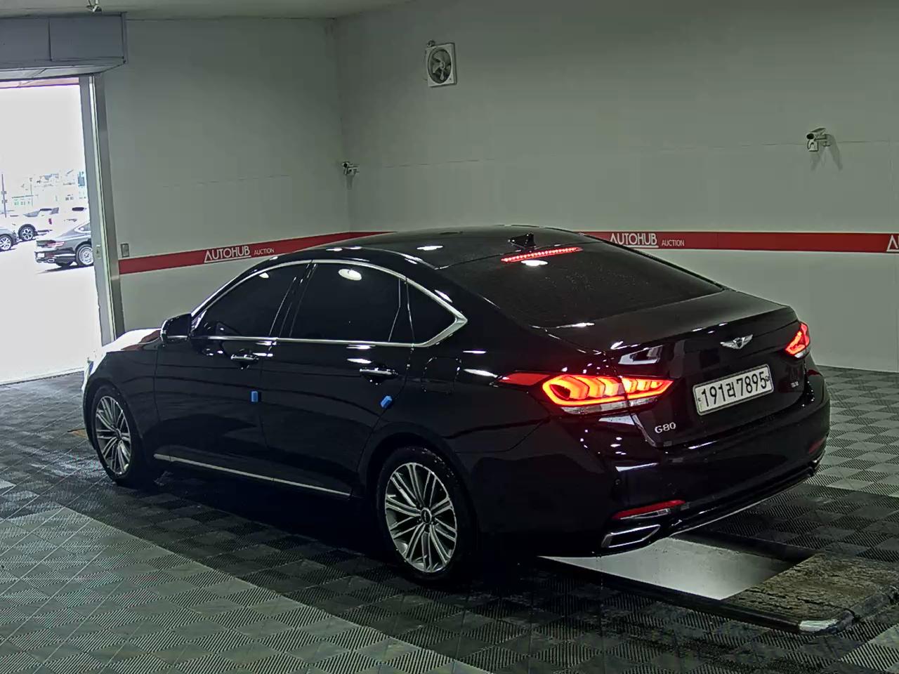 2017 - genesis g80