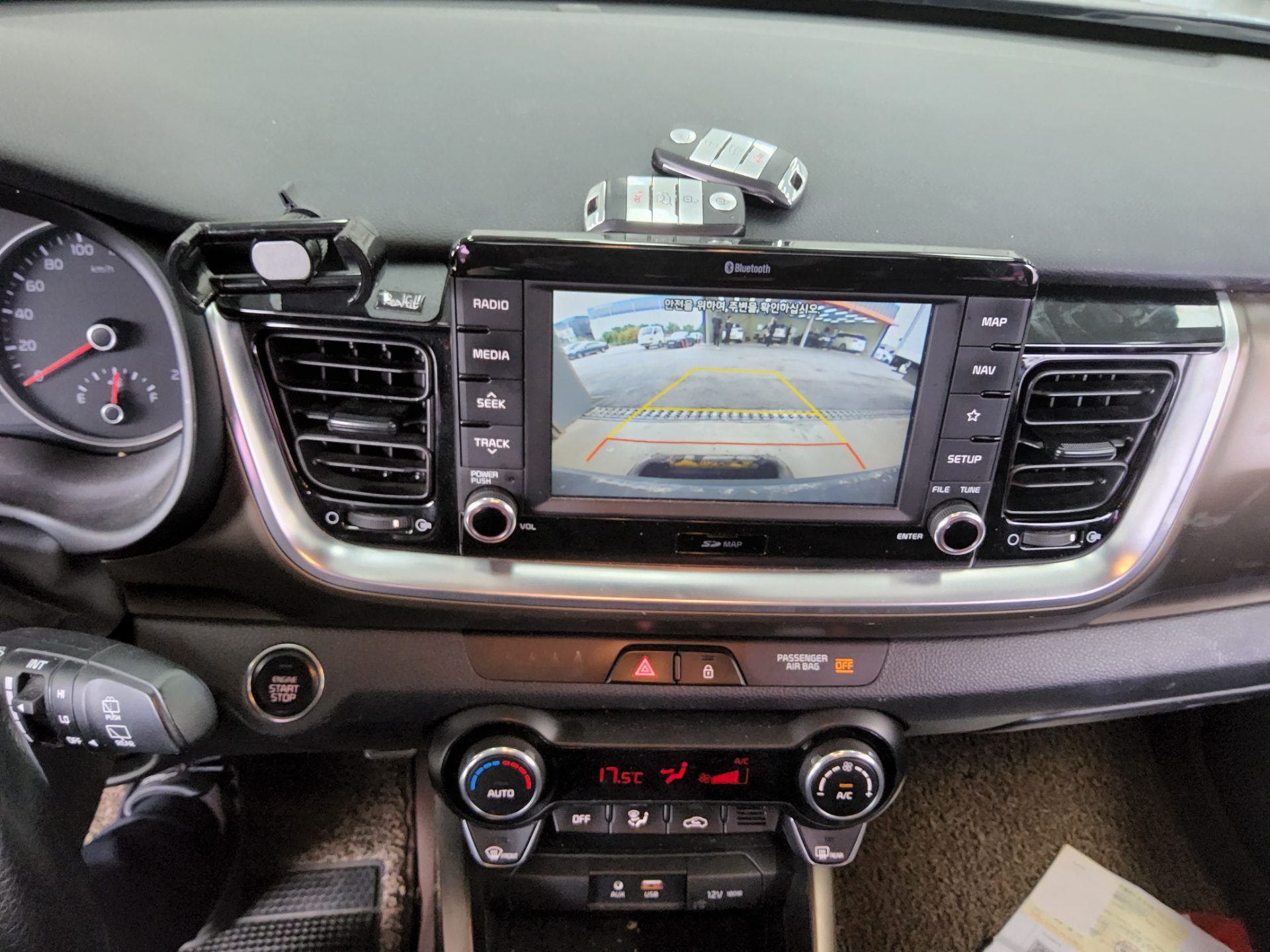 2019 - kia stonic