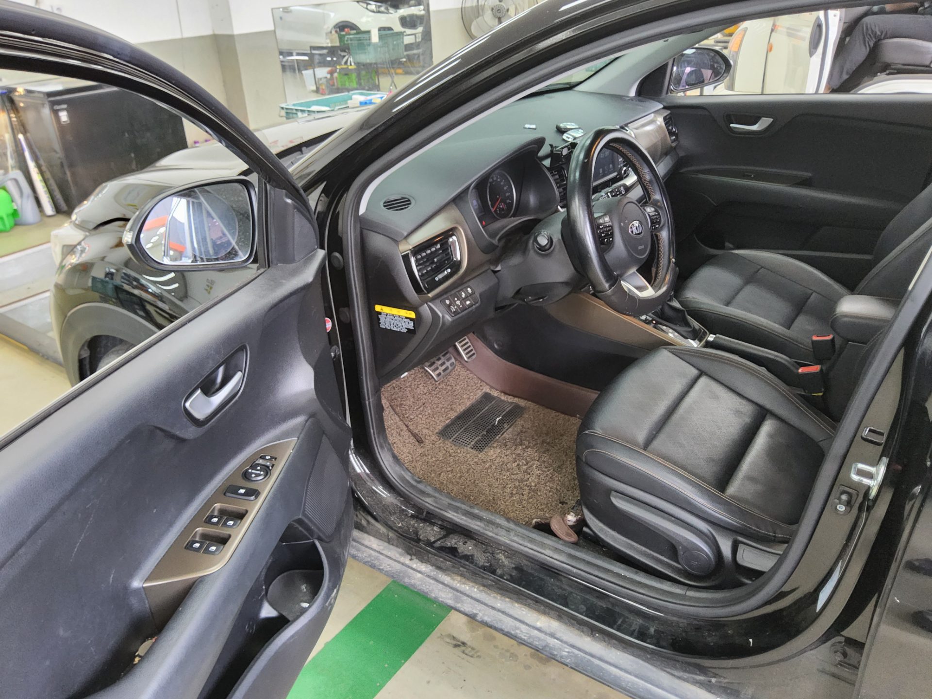 2019 - kia stonic