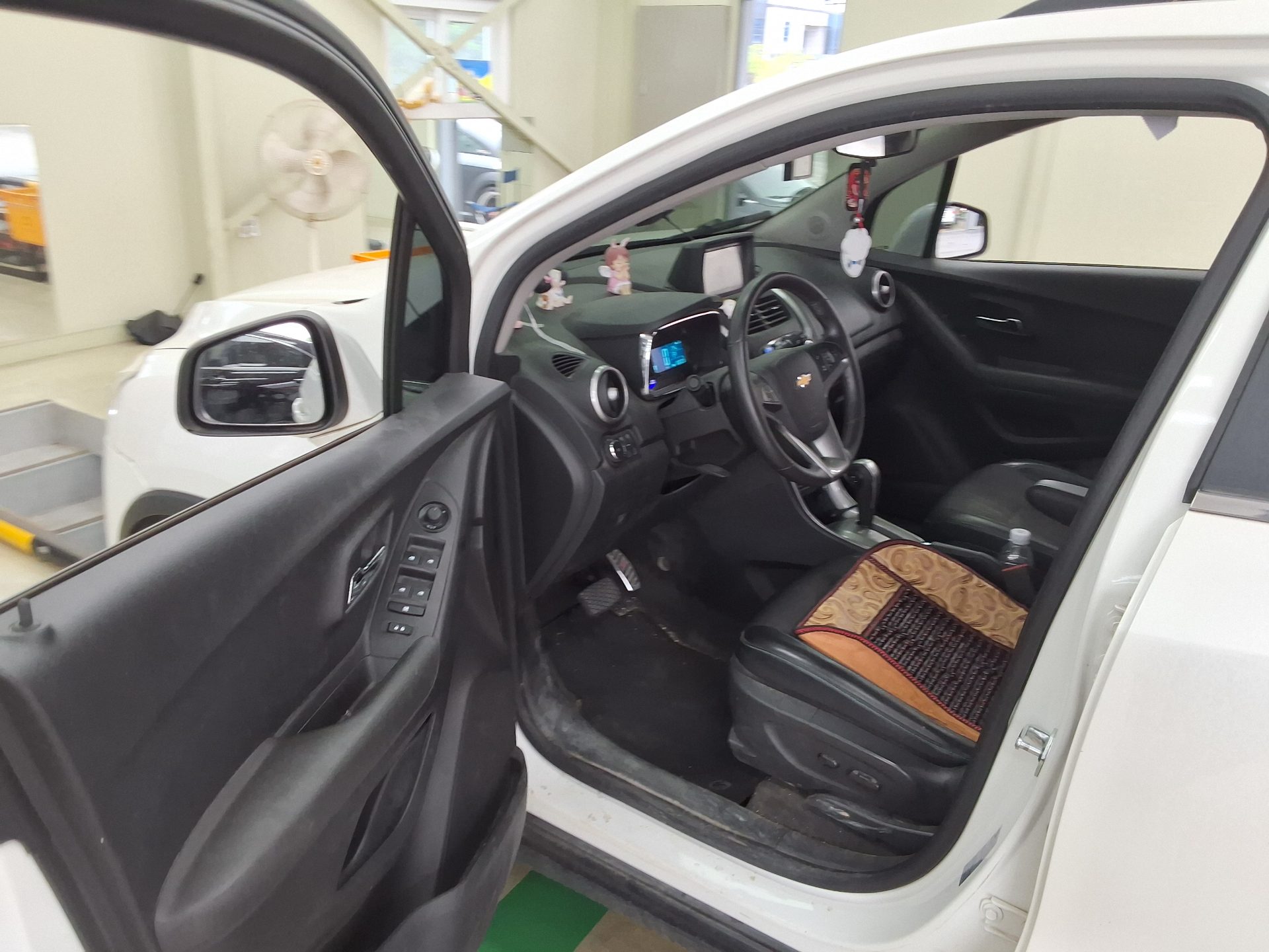 2014 - chevrolet trax