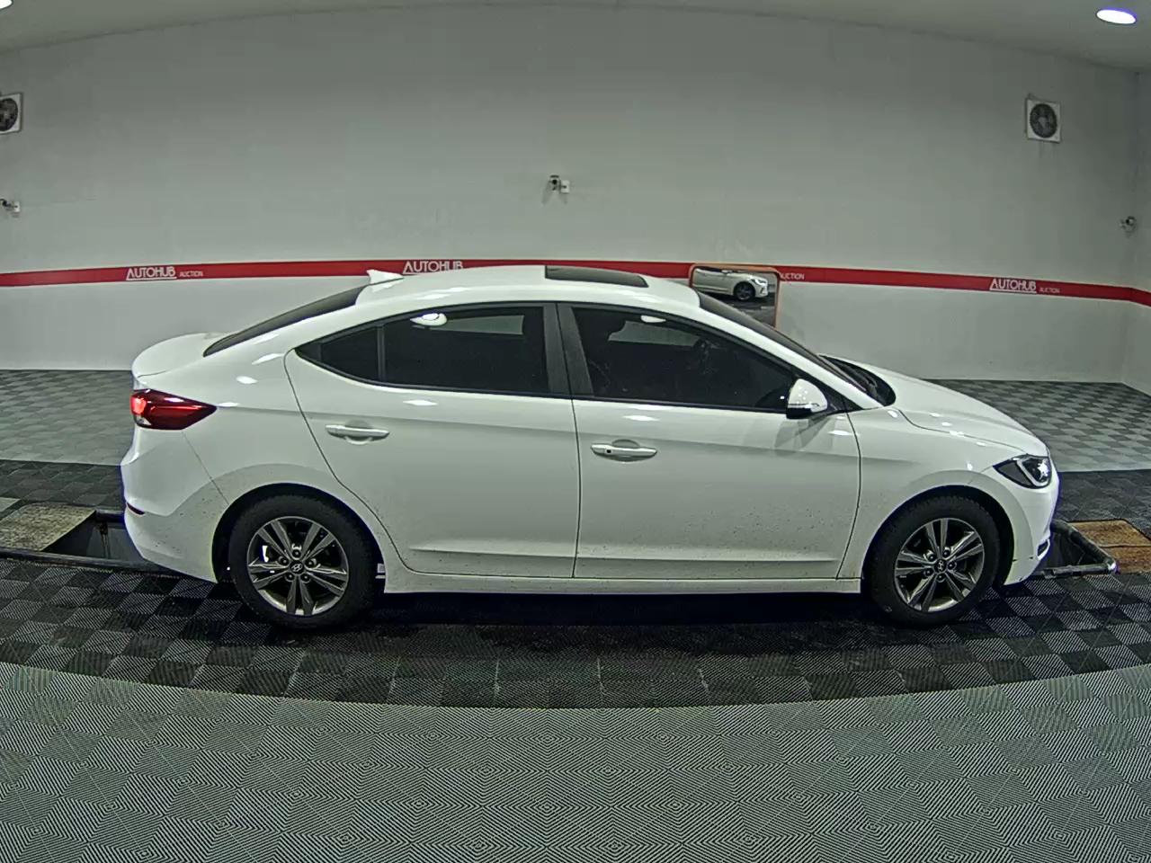 2017 - hyundai avante