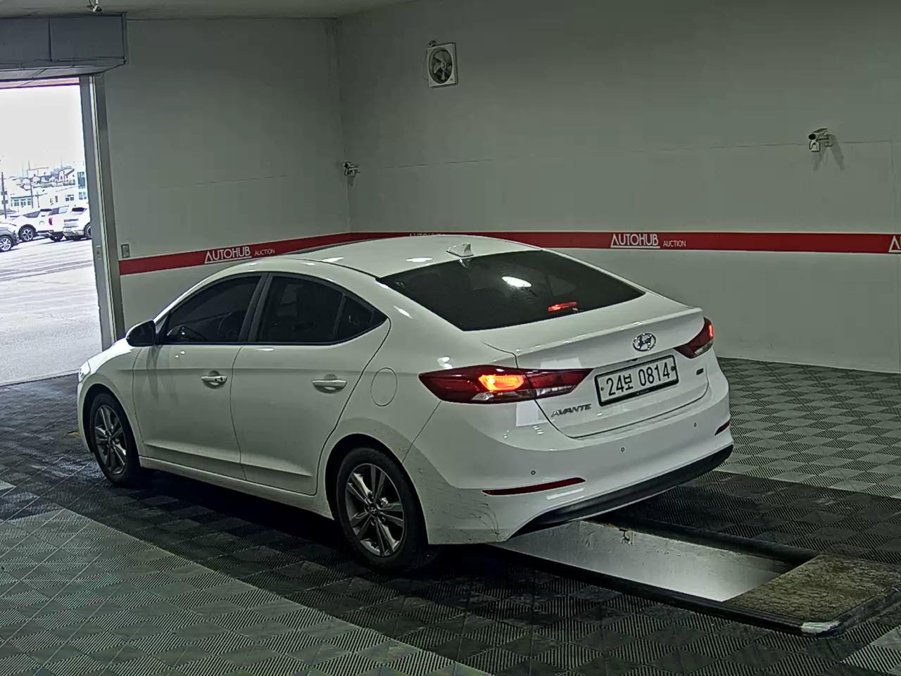 2017 - hyundai avante