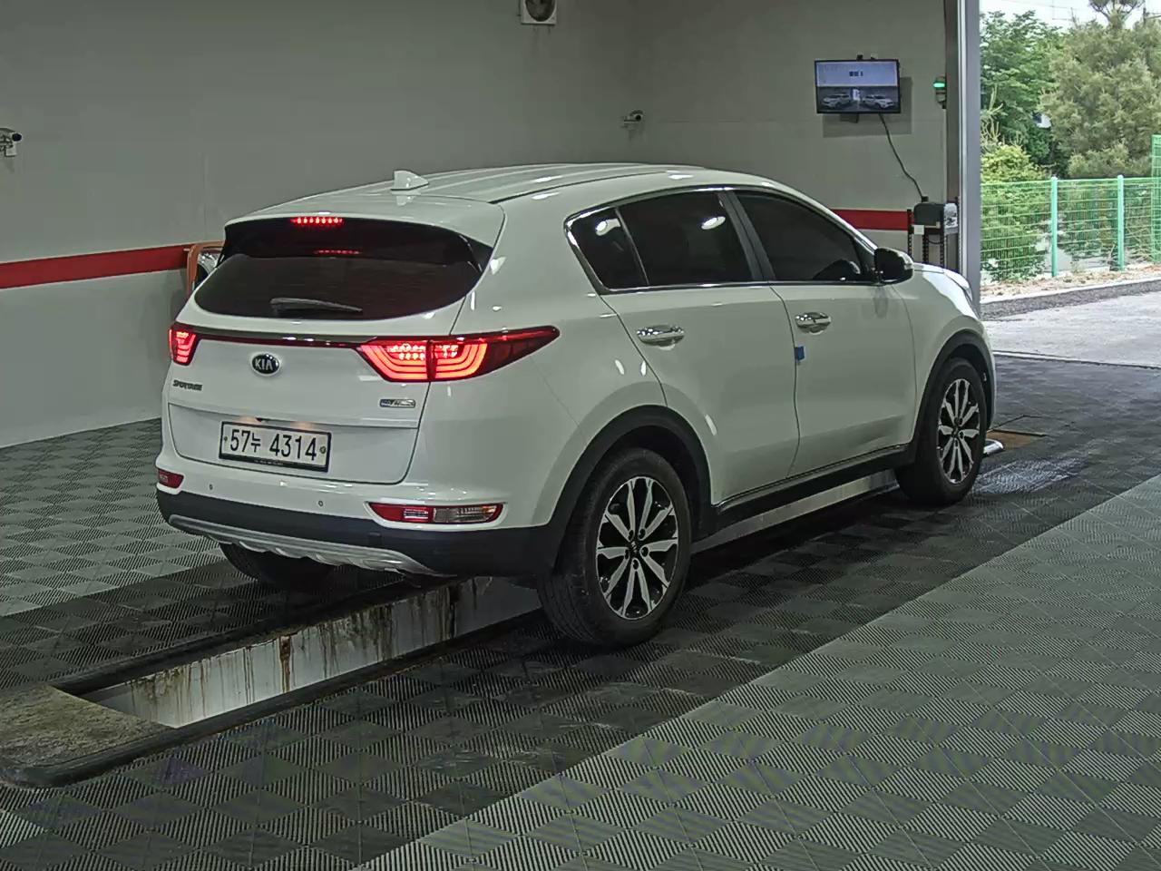 2018 - kia sportage