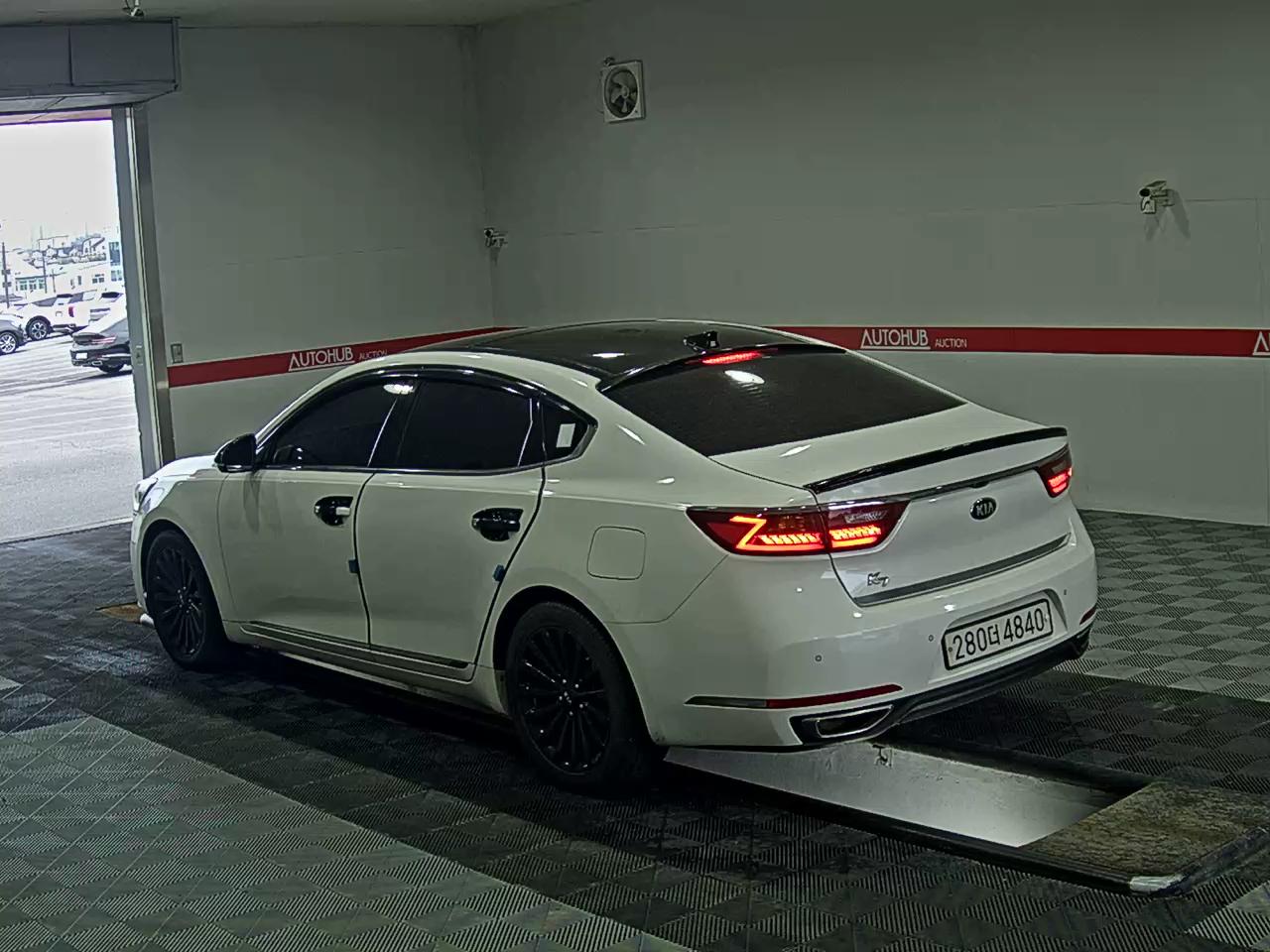2018 - kia k7