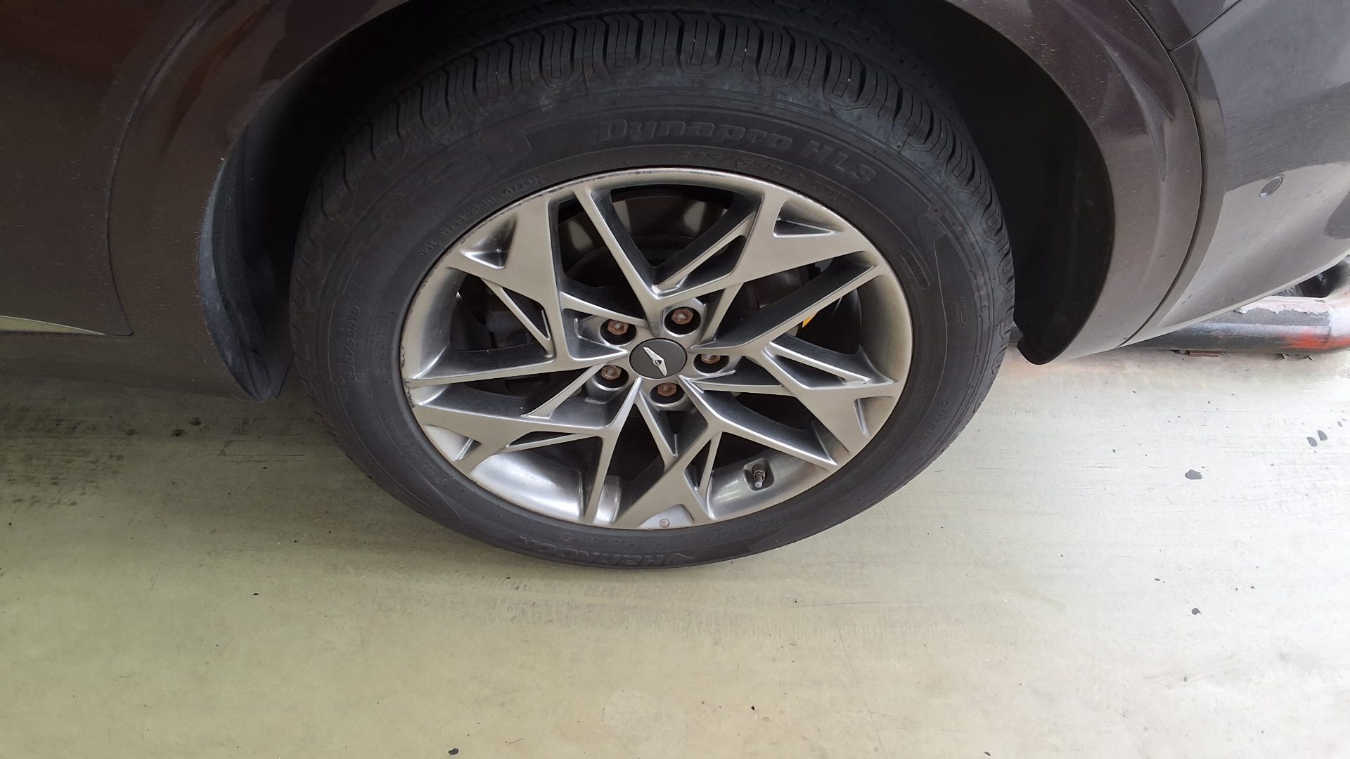 2021 - genesis gv70