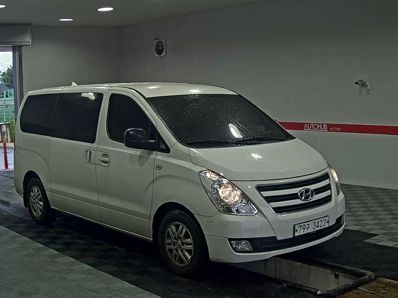 2017 - hyundai grand starex