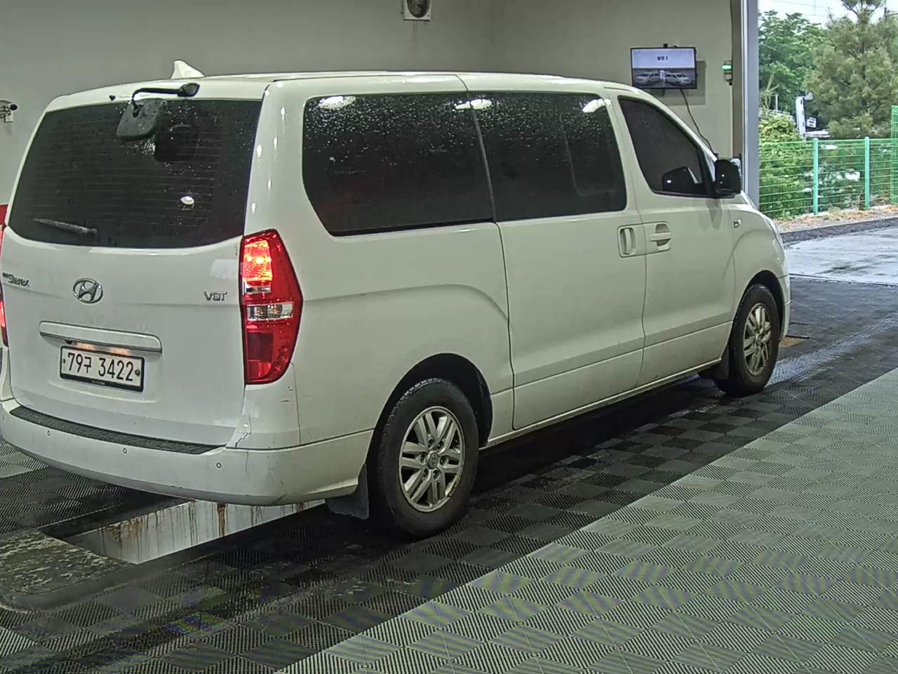2017 - hyundai grand starex