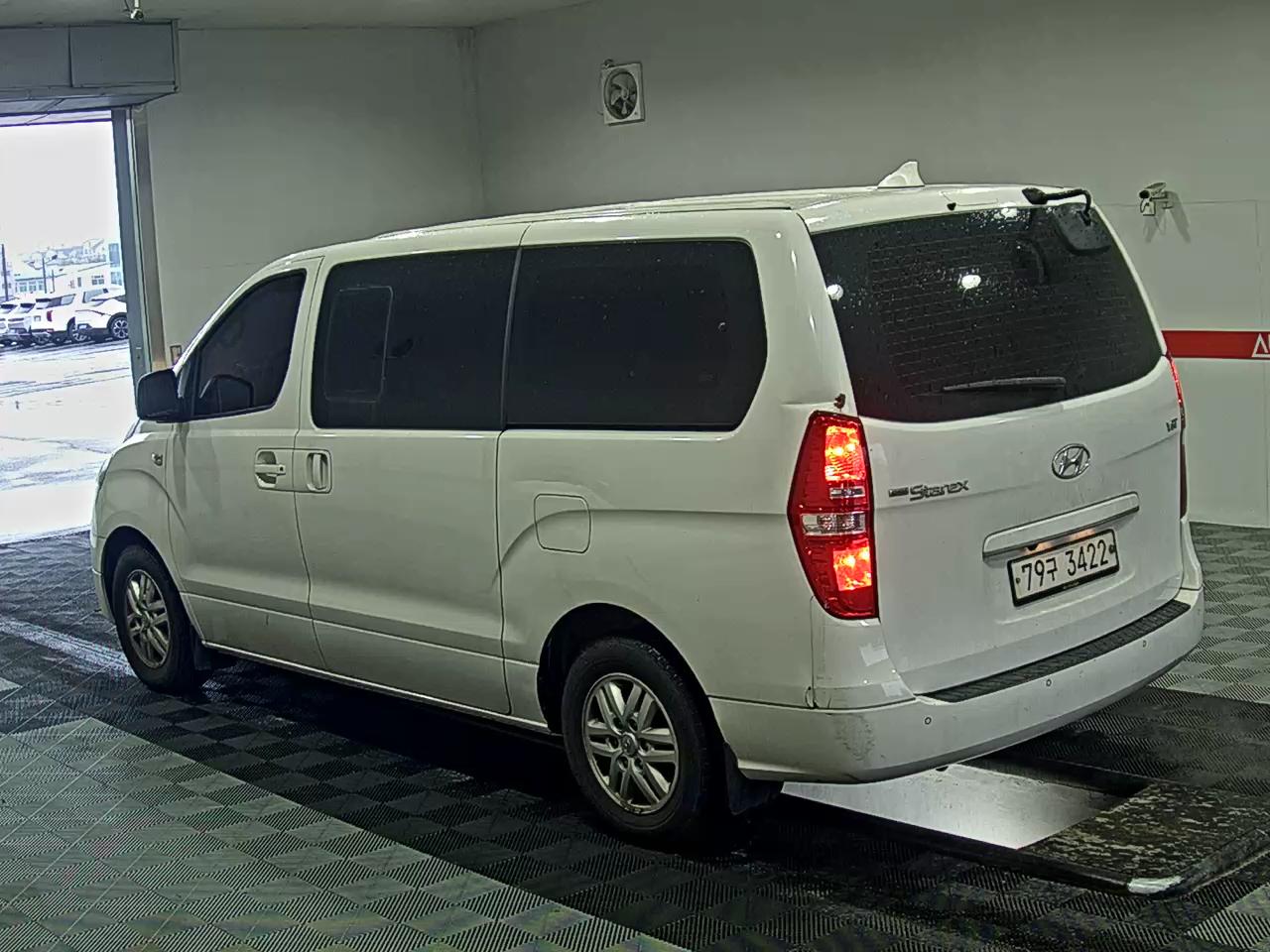 2017 - hyundai grand starex