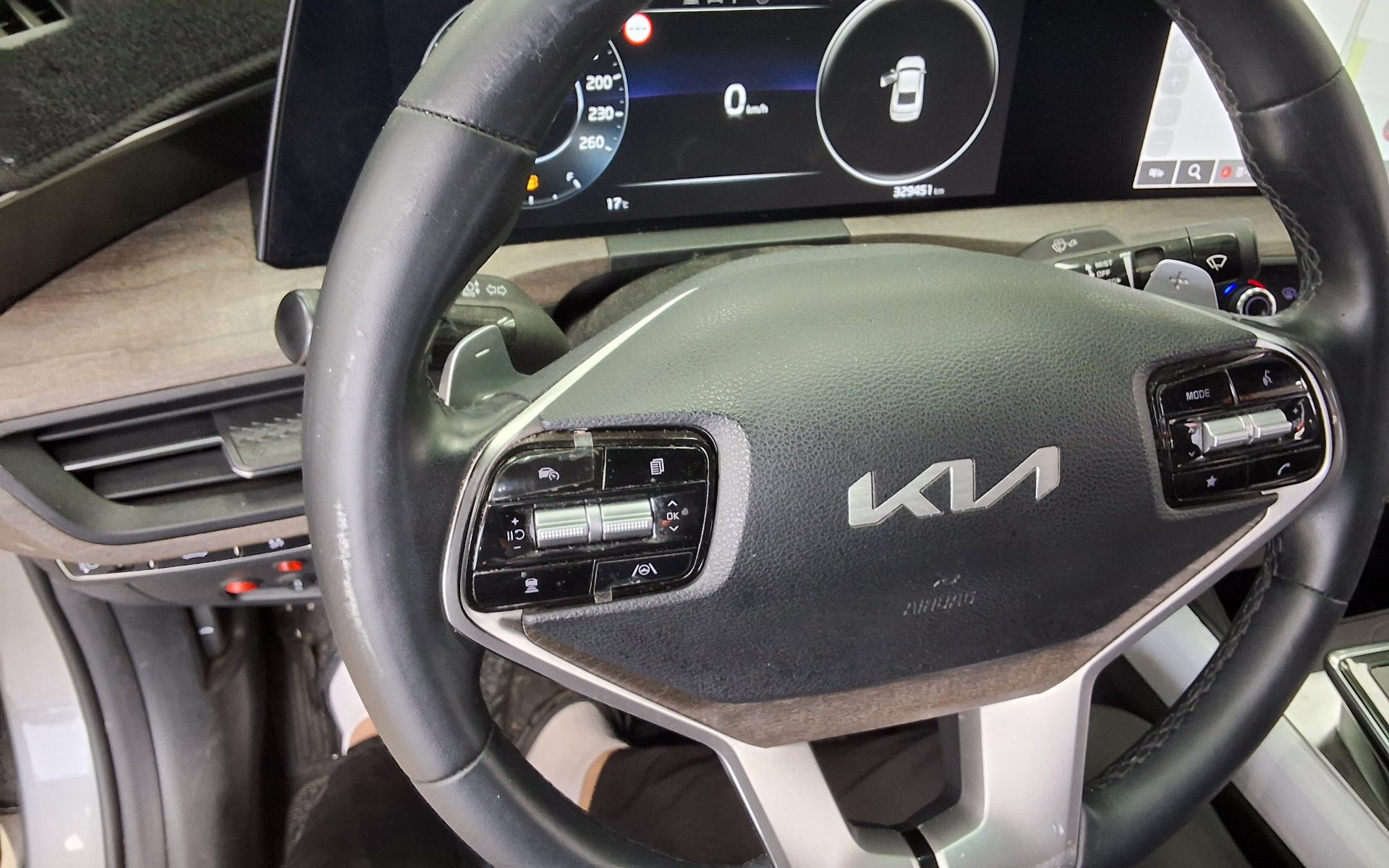 2023 - kia k8