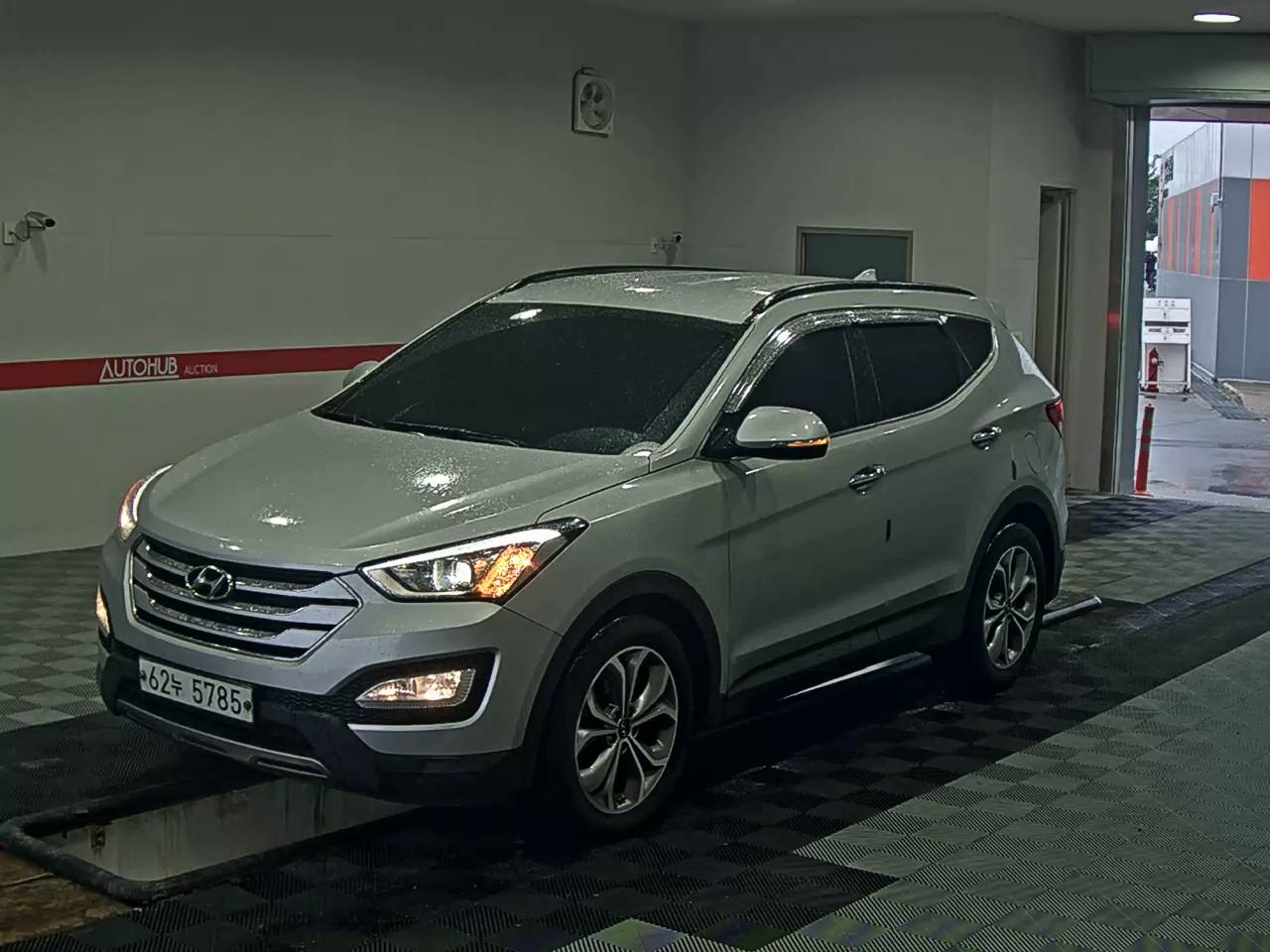 HYUNDAI SANTA FE (DM)