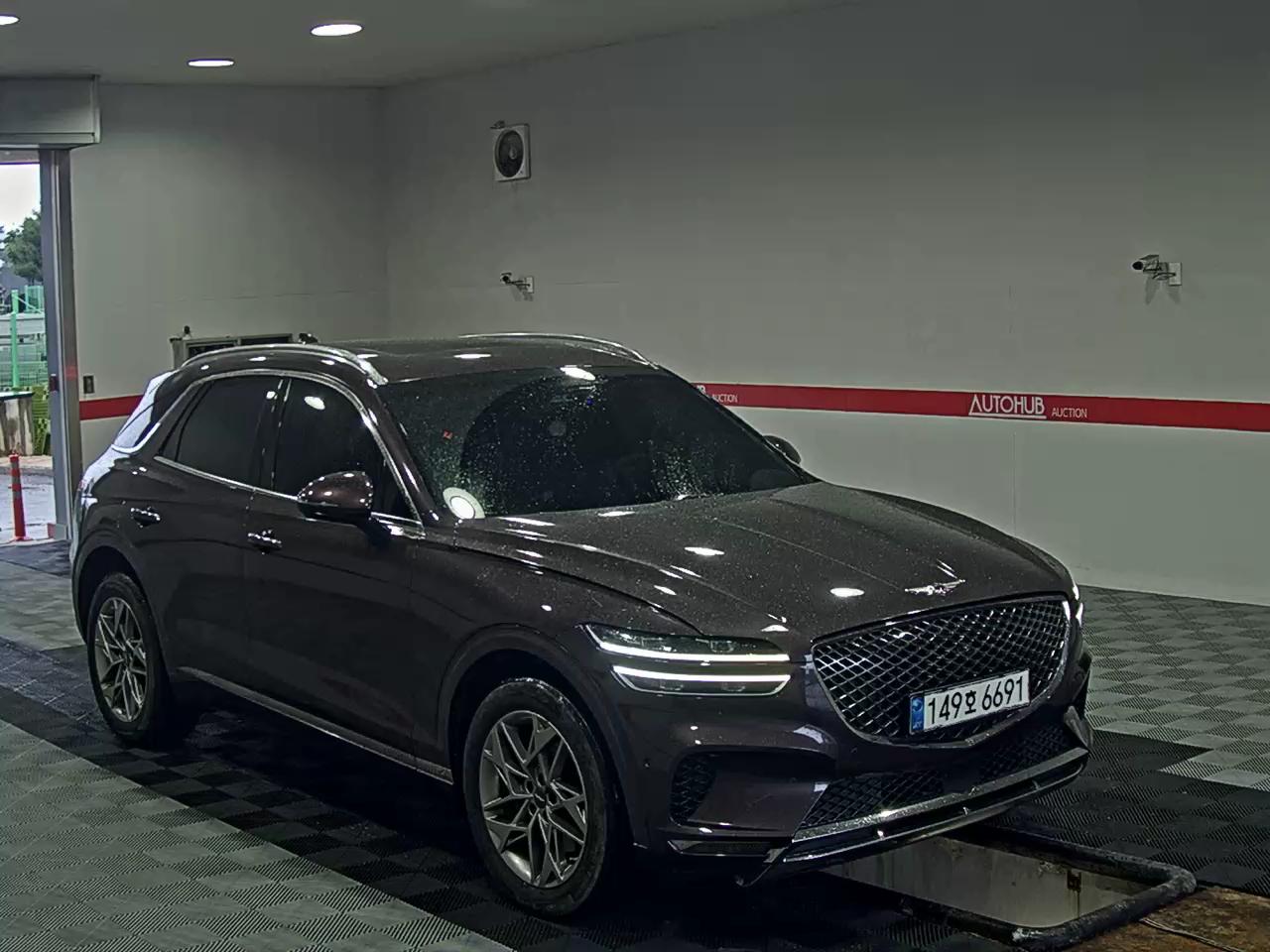 2021 - genesis gv70