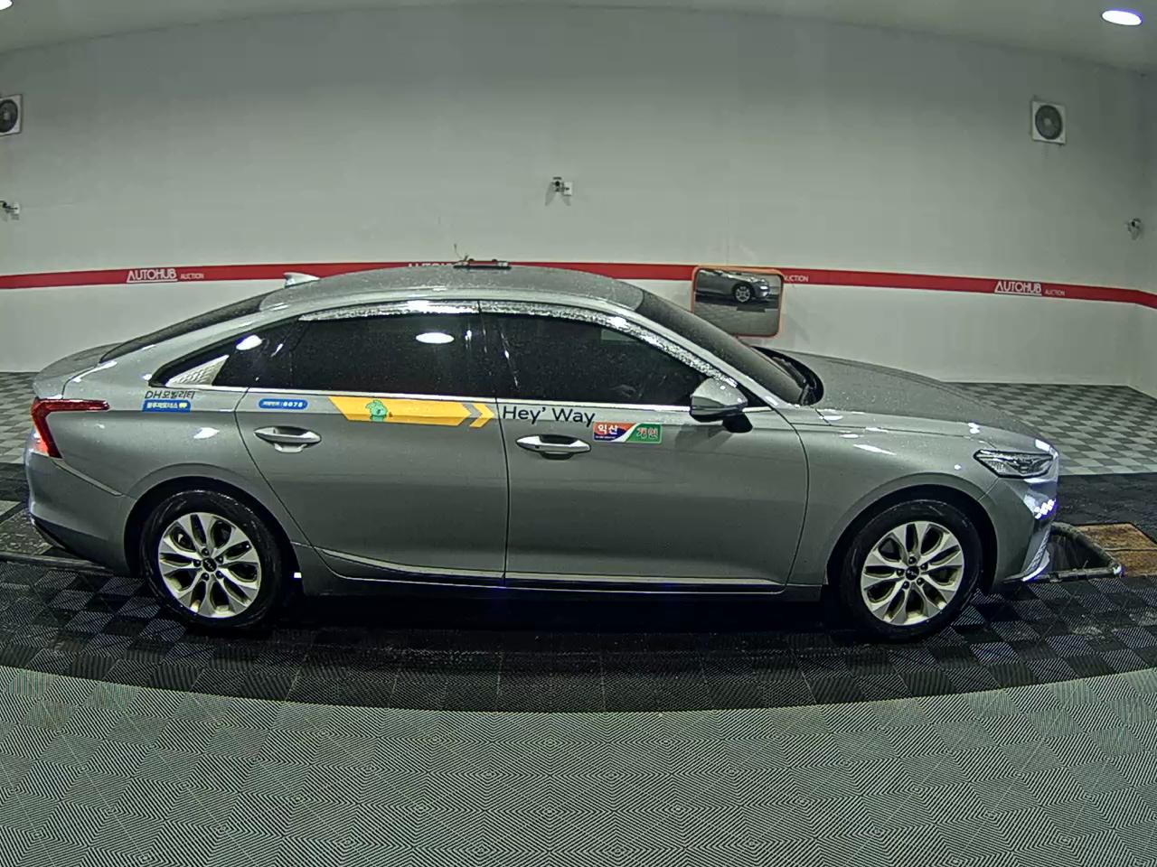 2023 - kia k8