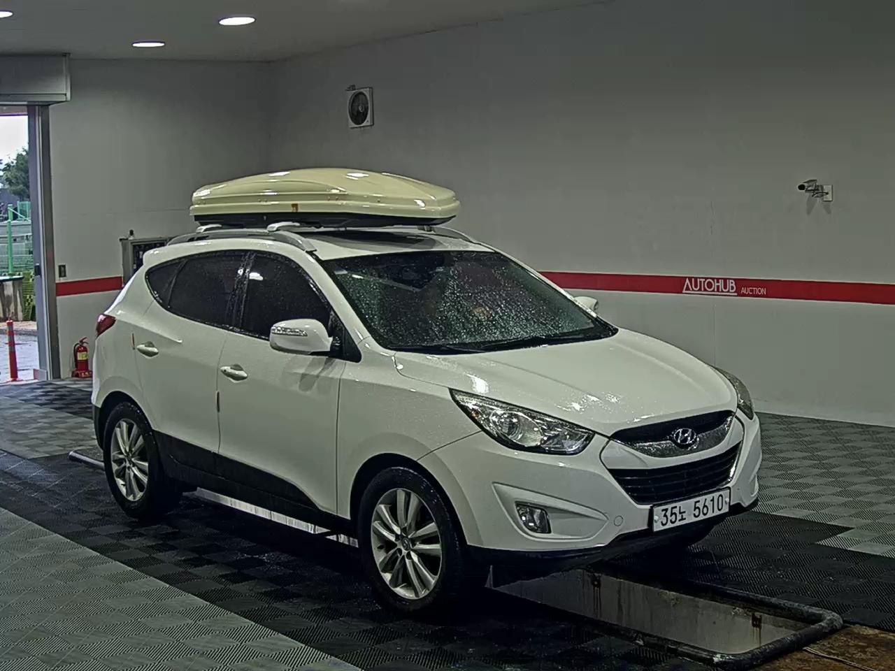 2012 - hyundai tucson