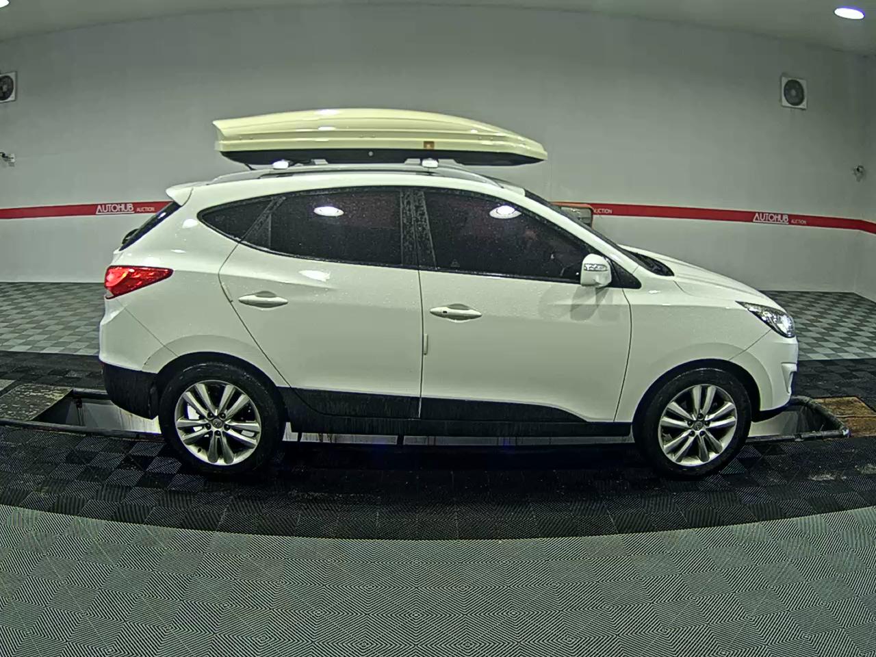 2012 - hyundai tucson