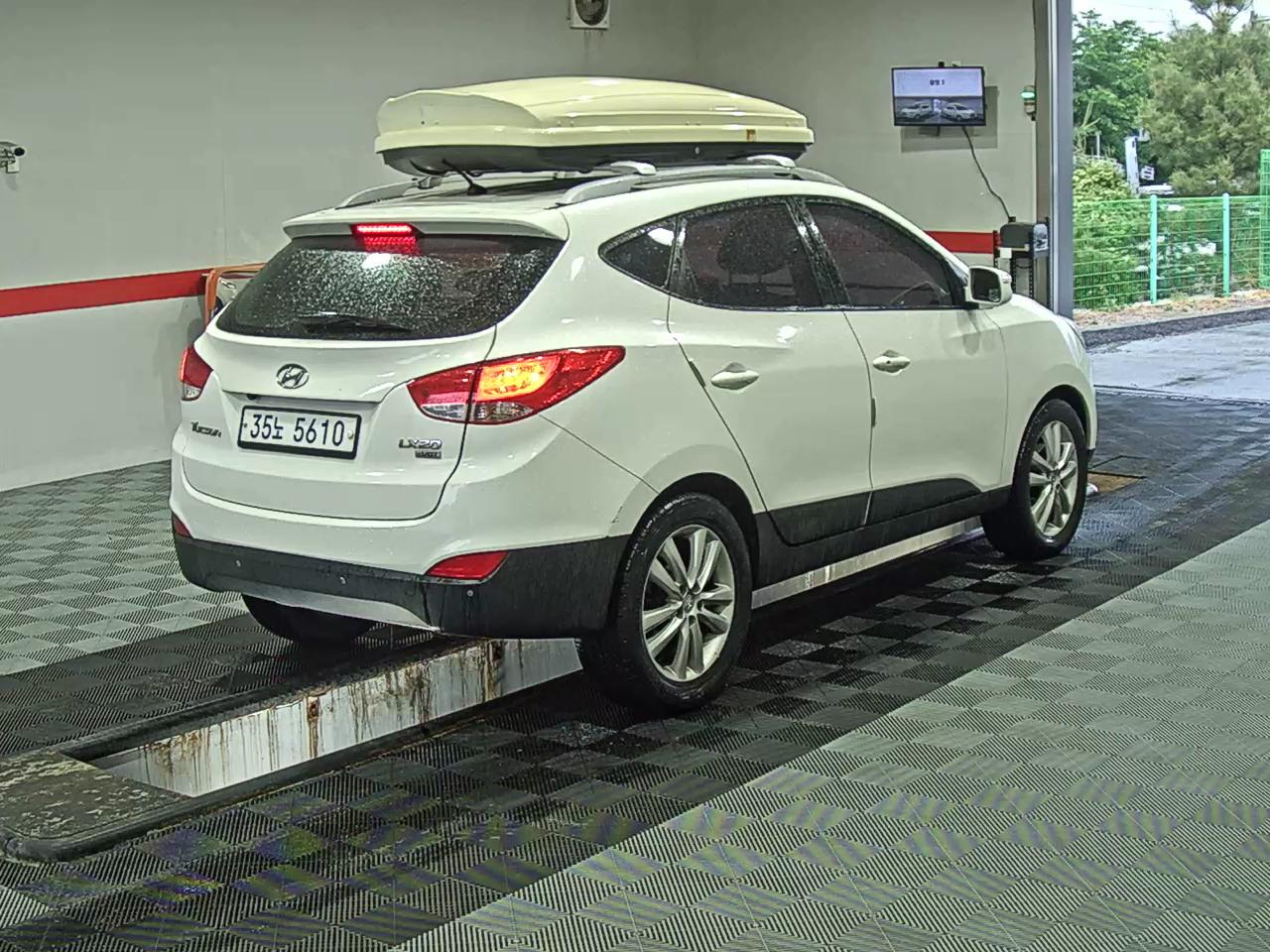 2012 - hyundai tucson