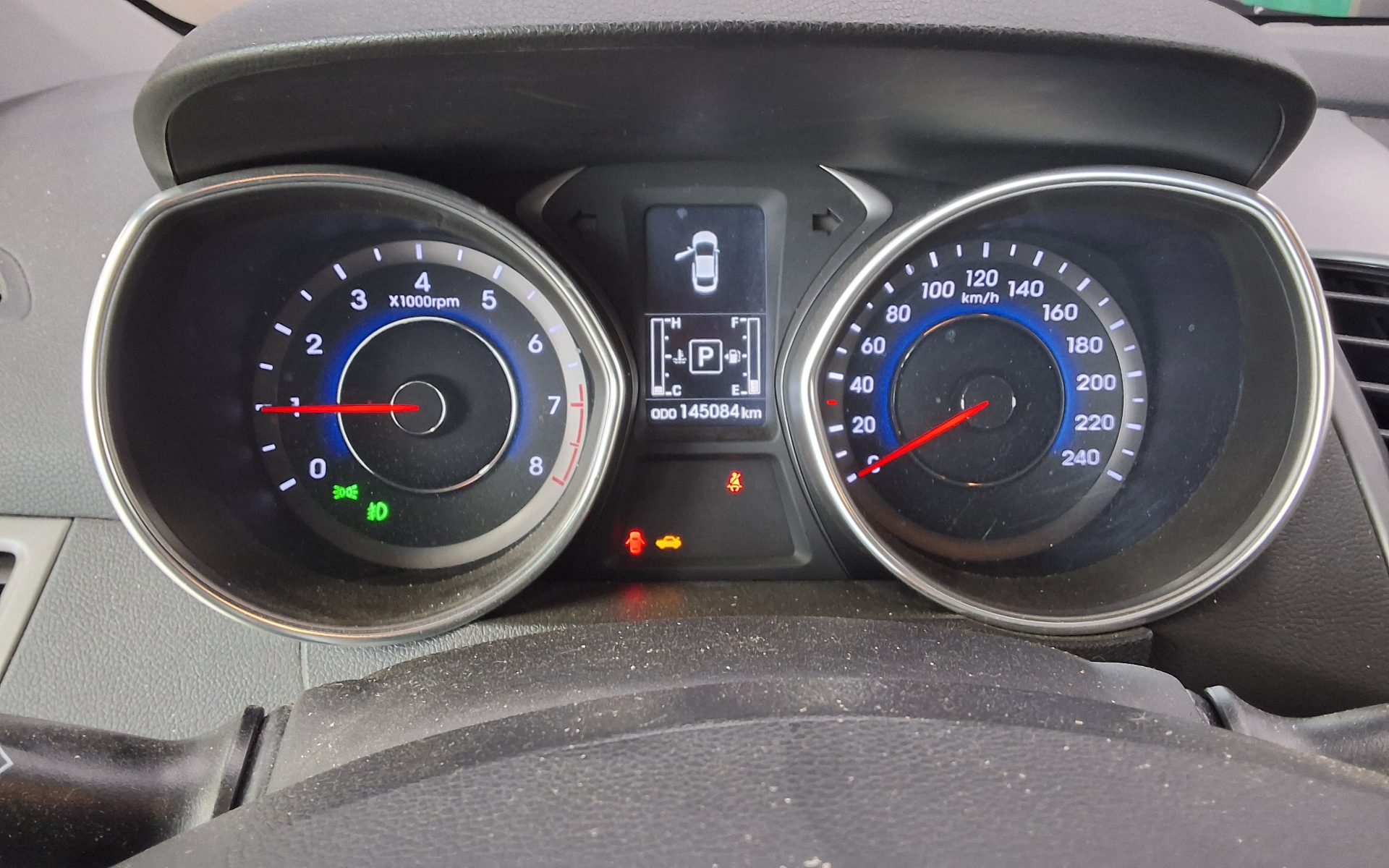 2014 - hyundai avante