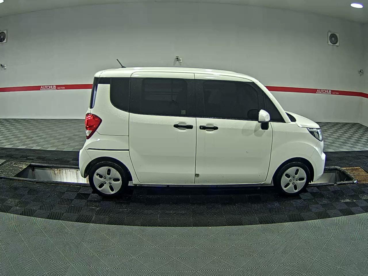 2022 - kia ray