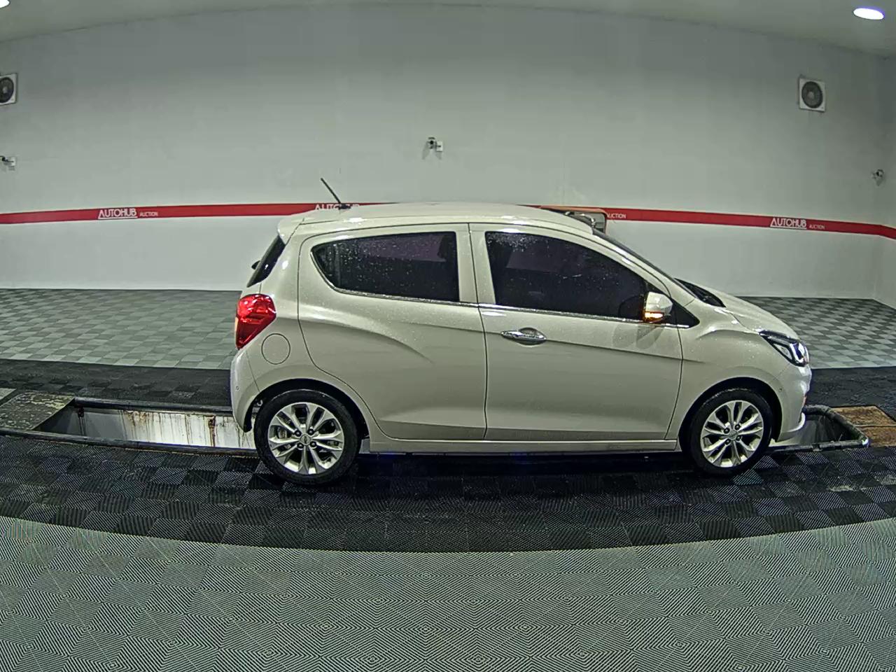 2020 - chevrolet spark