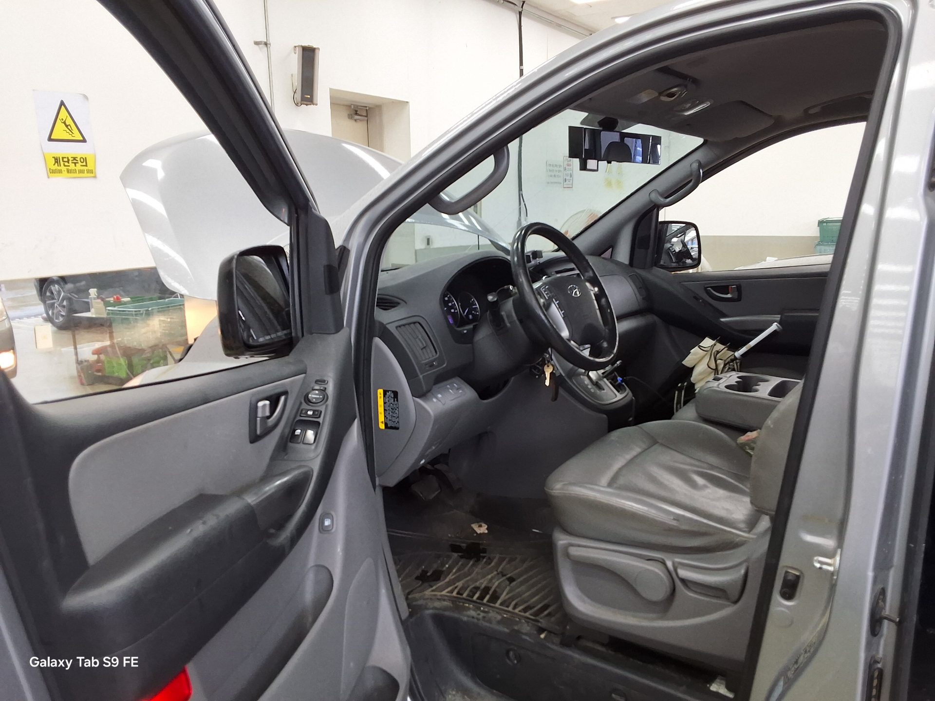 2017 - hyundai grand starex