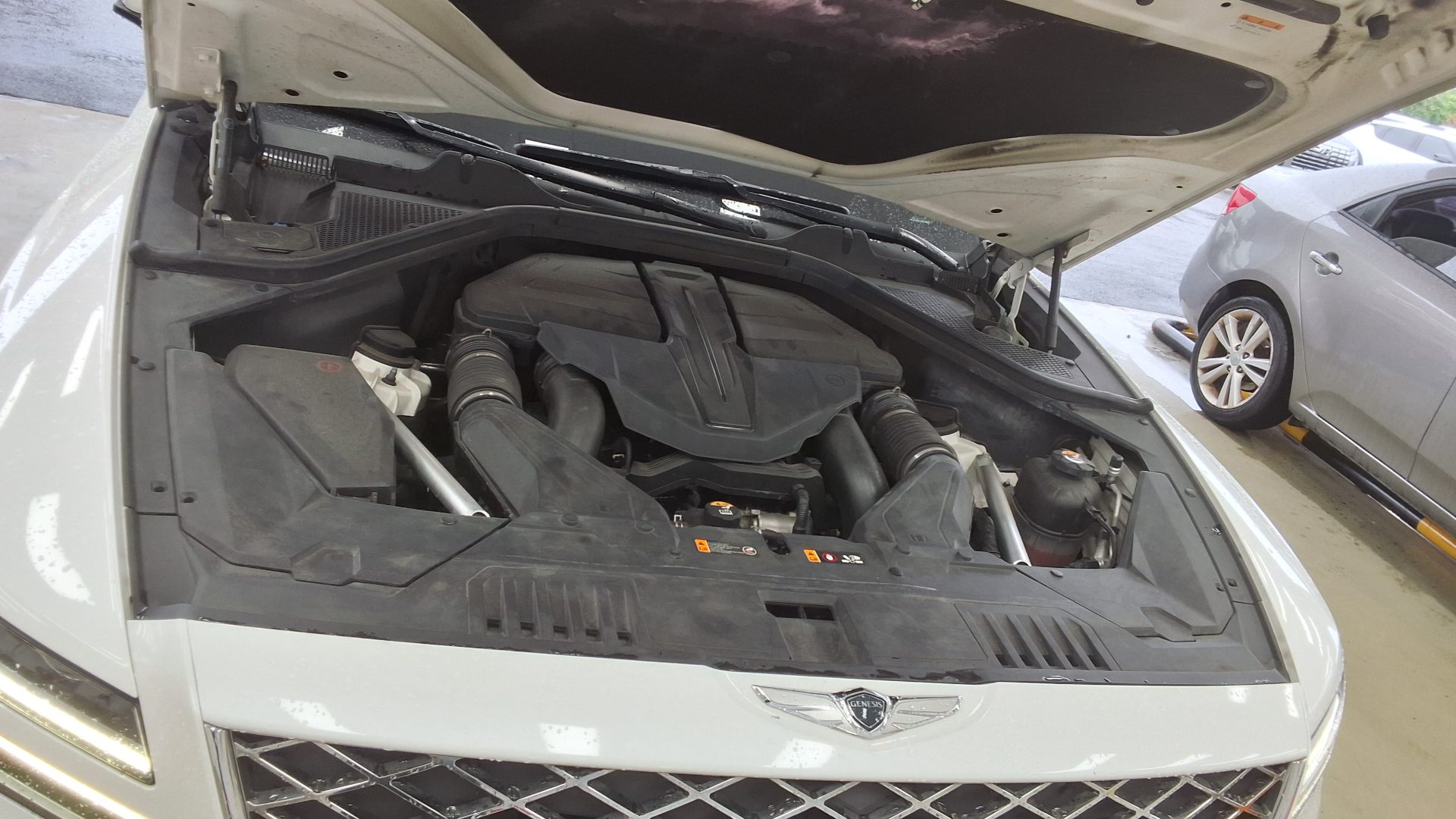 2021 - genesis gv80