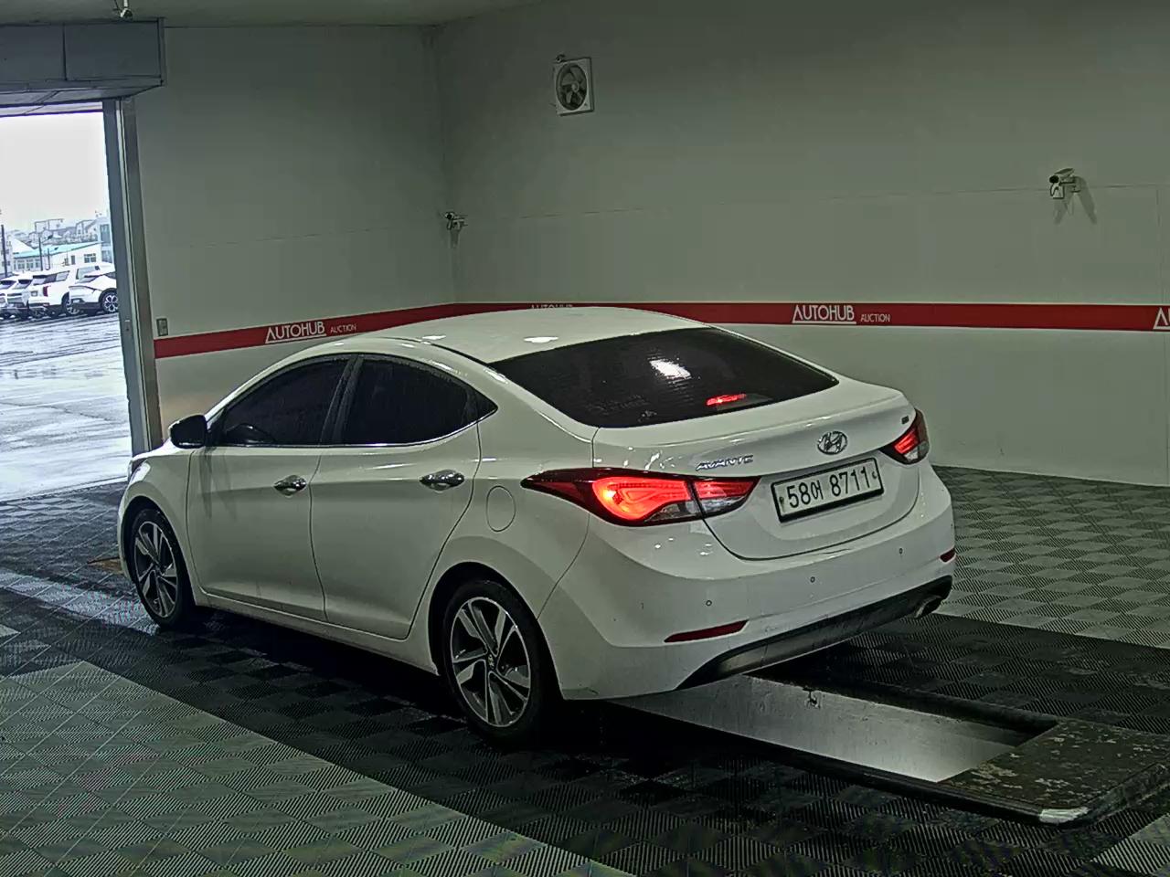 2014 - hyundai avante