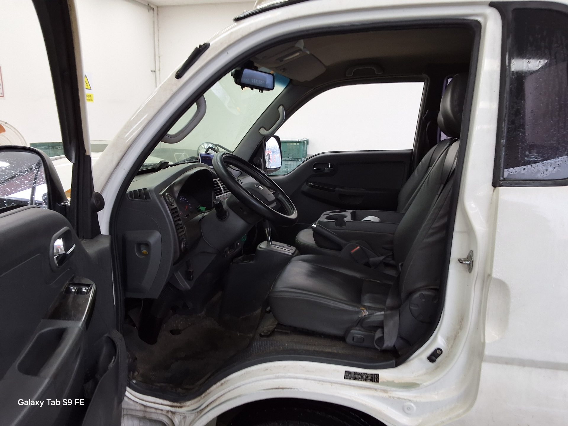2017 - kia bongo