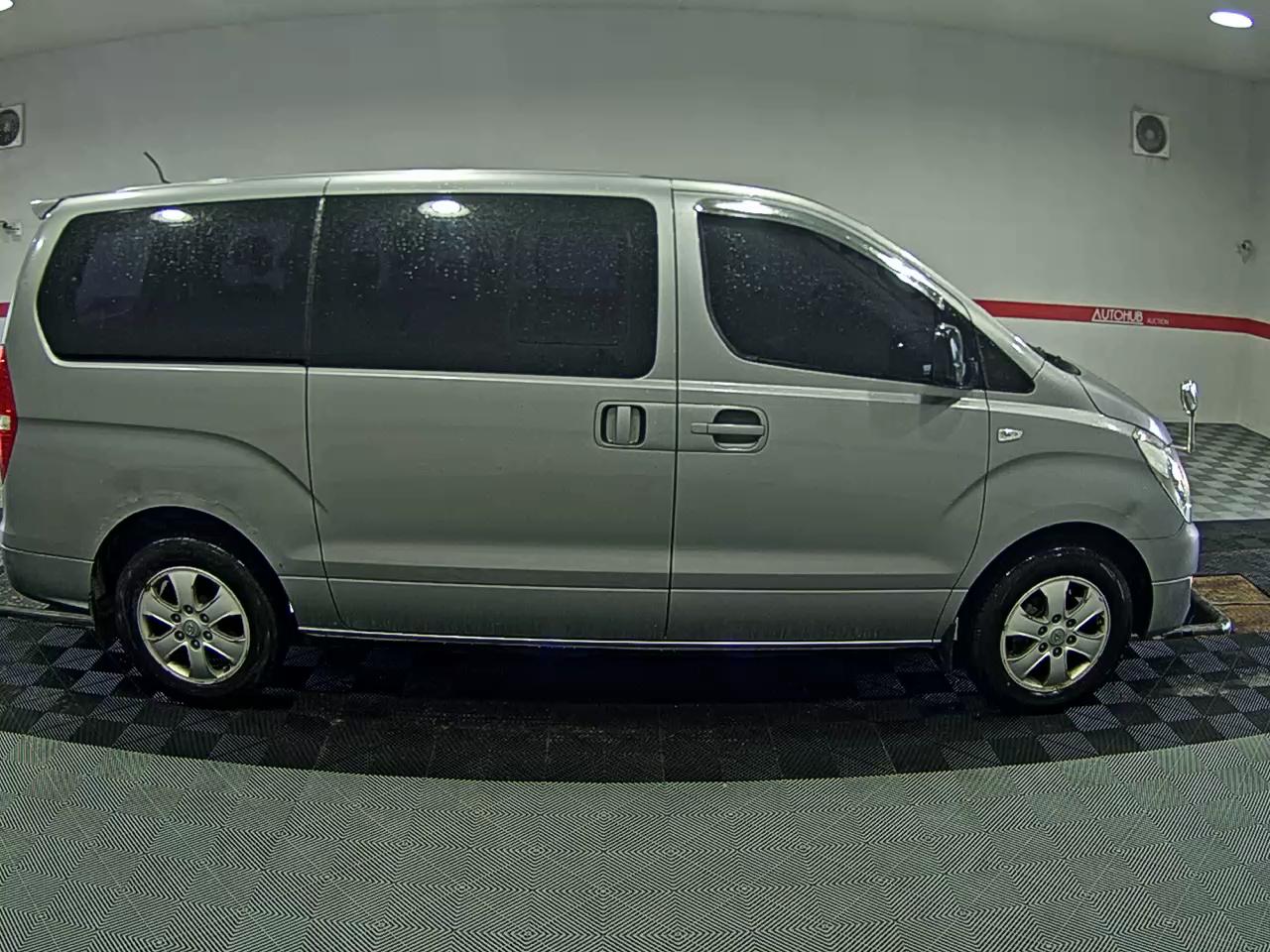 2017 - hyundai grand starex