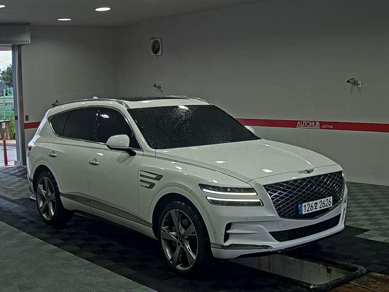 2021 - genesis gv80