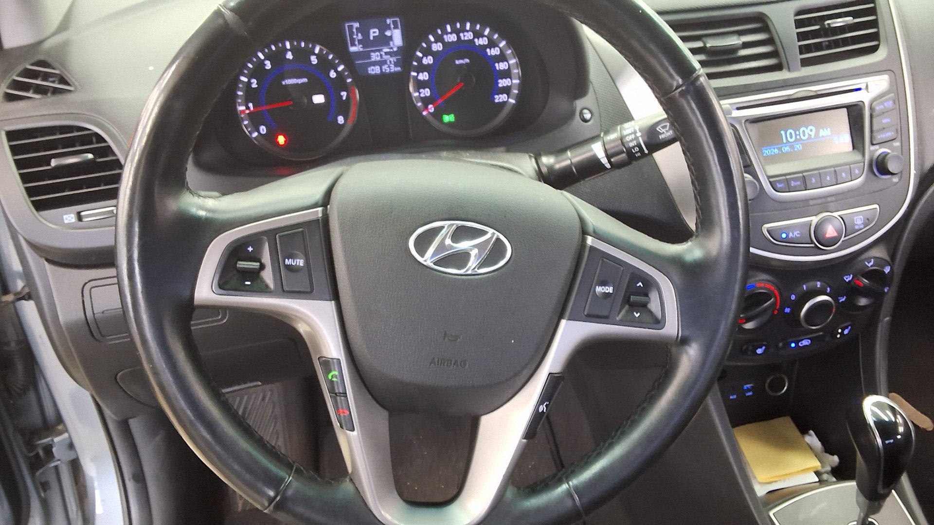 2019 - hyundai accent