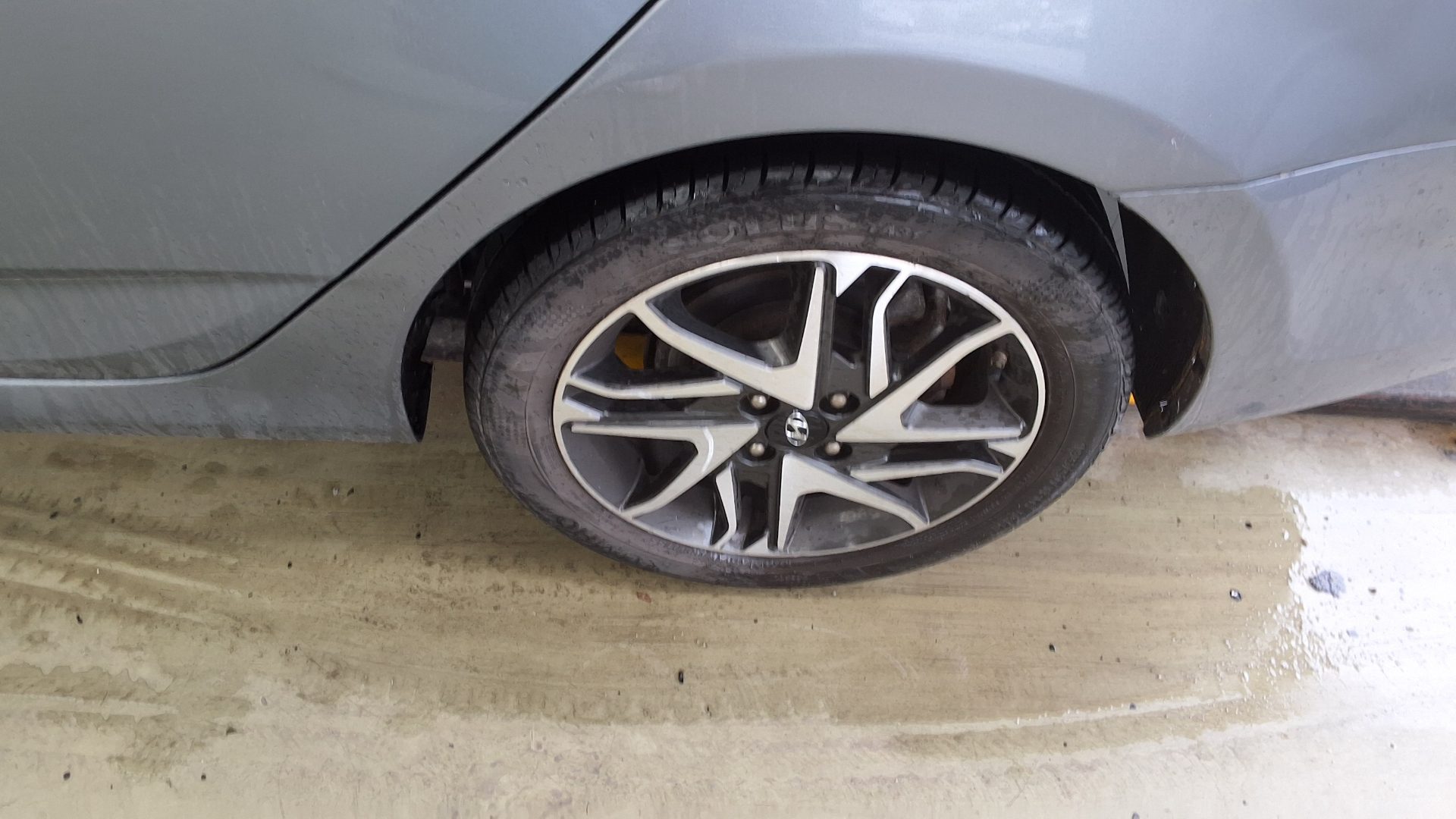 2019 - hyundai accent