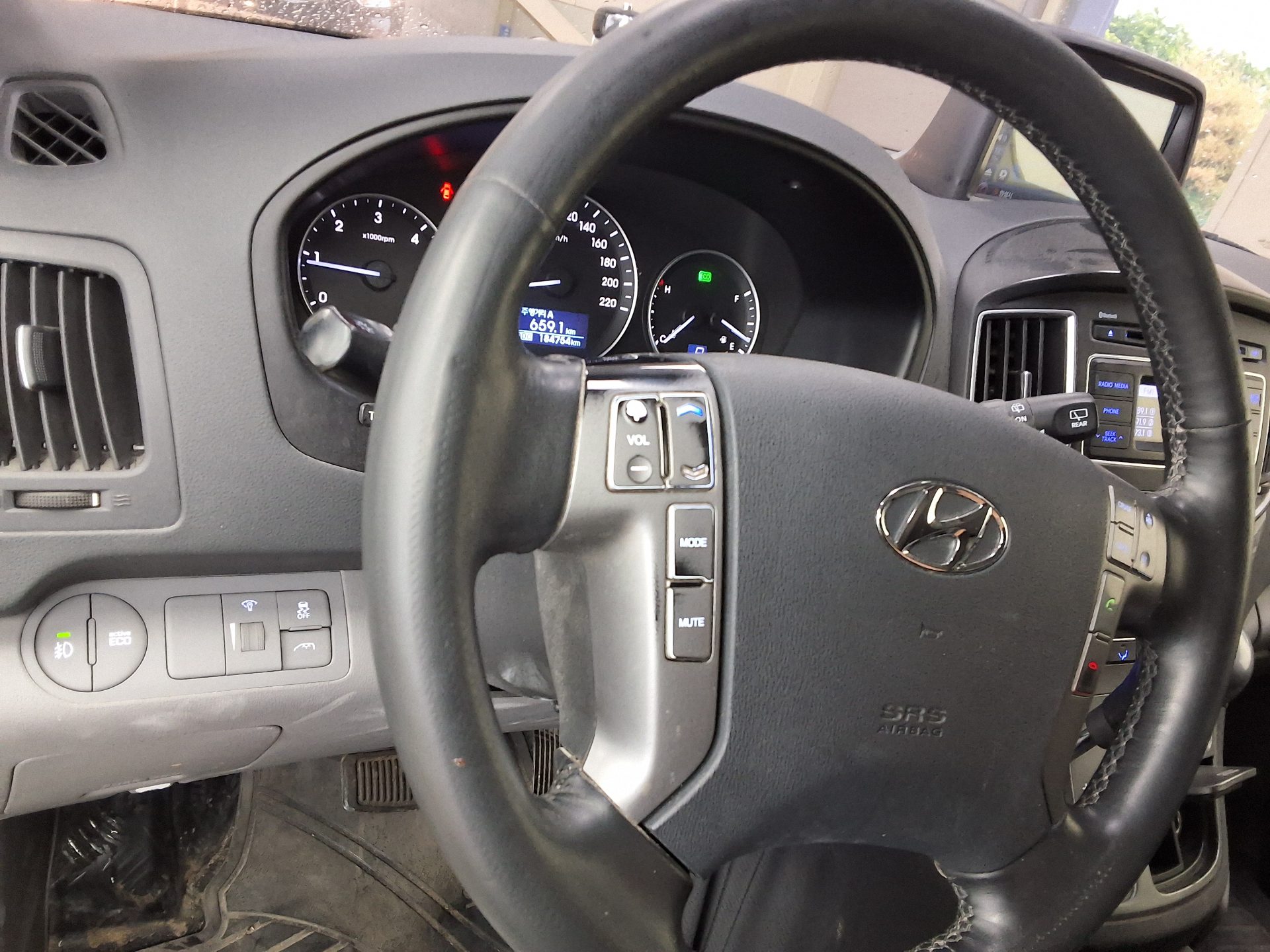 2018 - hyundai grand starex