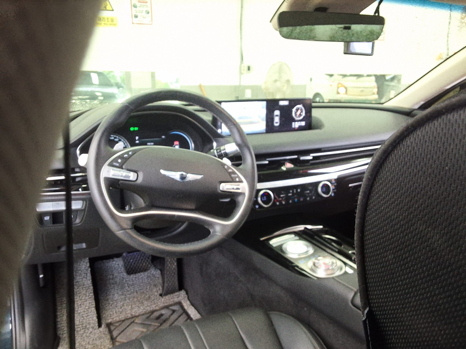 2021 - genesis g80