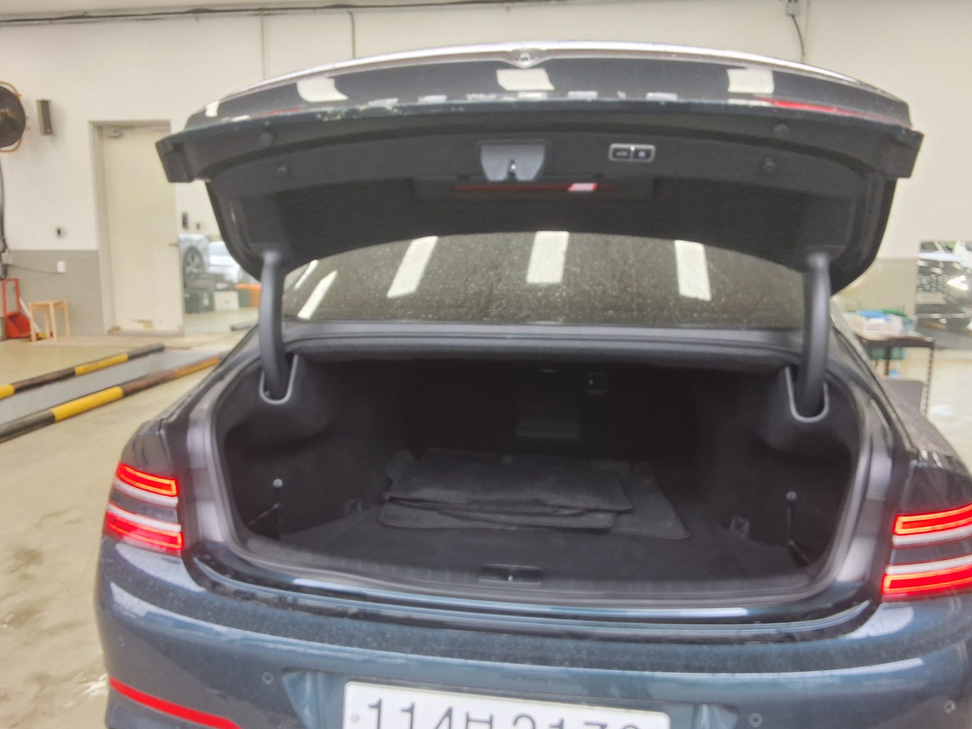 2021 - genesis g80