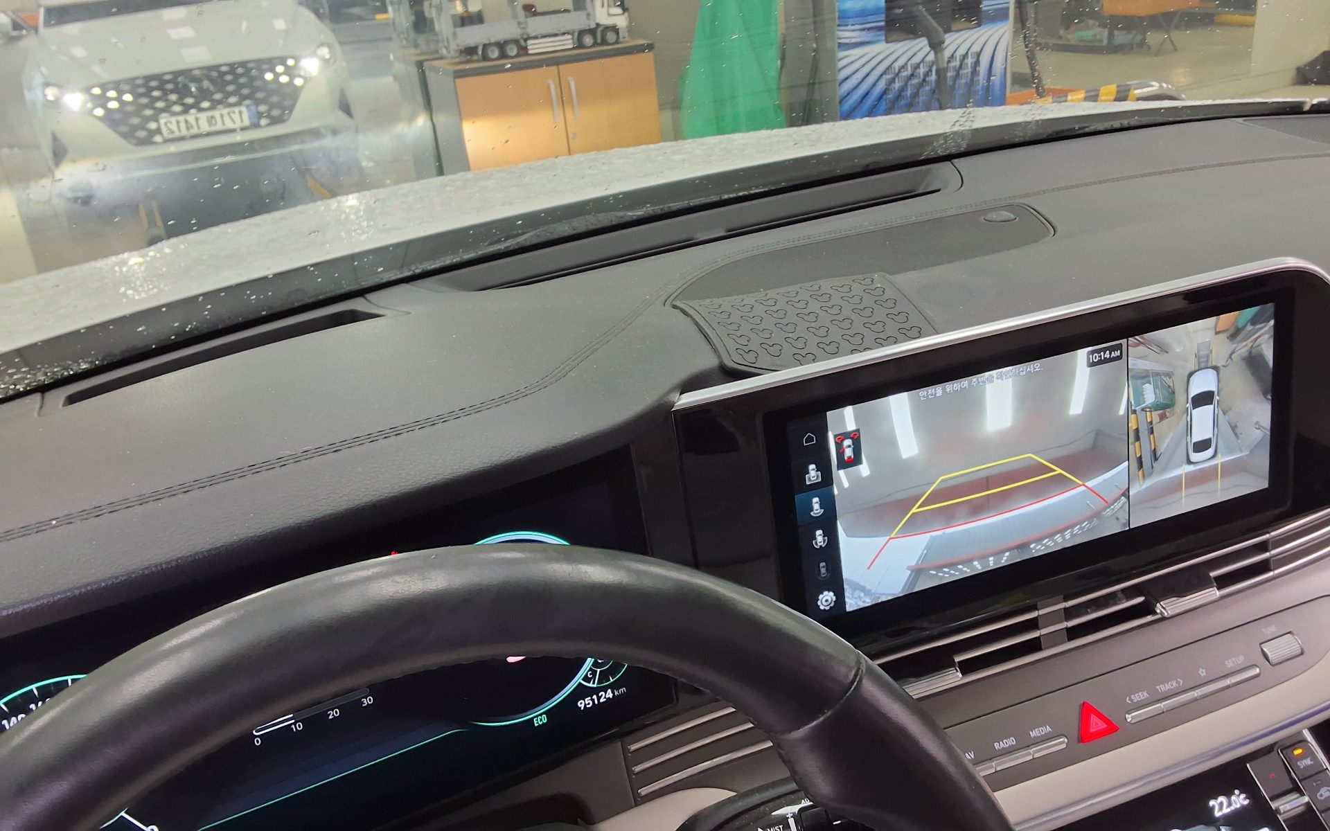2022 - hyundai grandeur