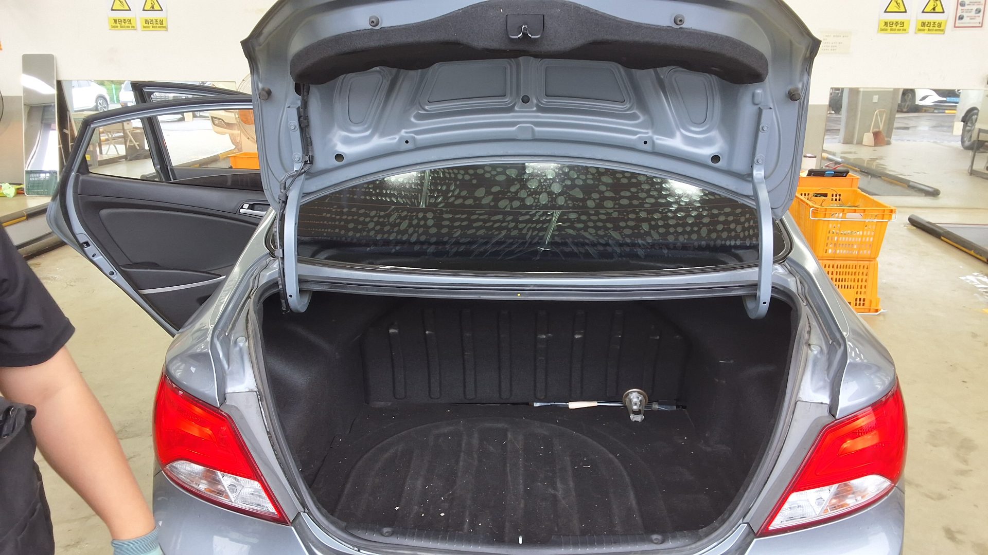 2019 - hyundai accent