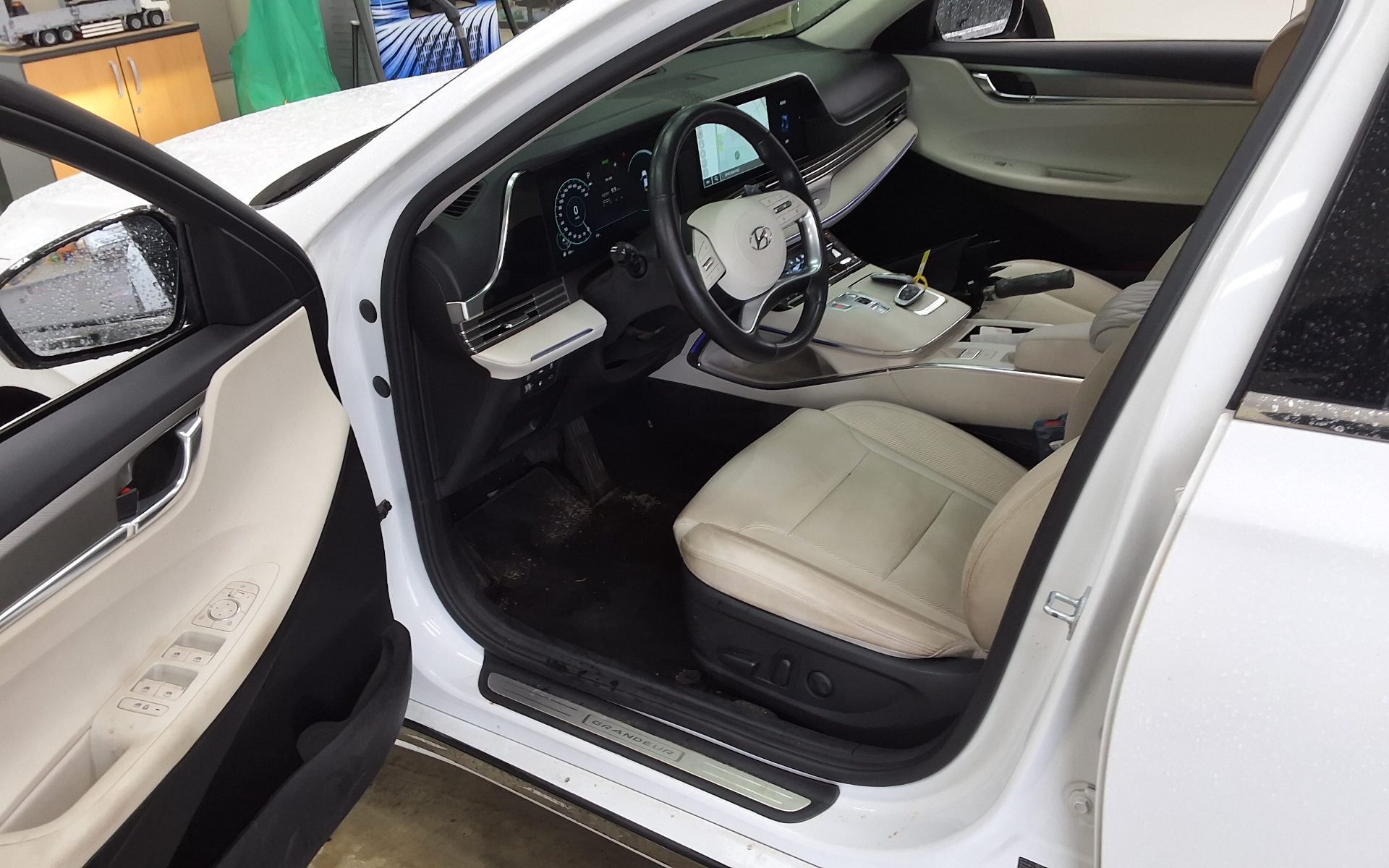 2022 - hyundai grandeur