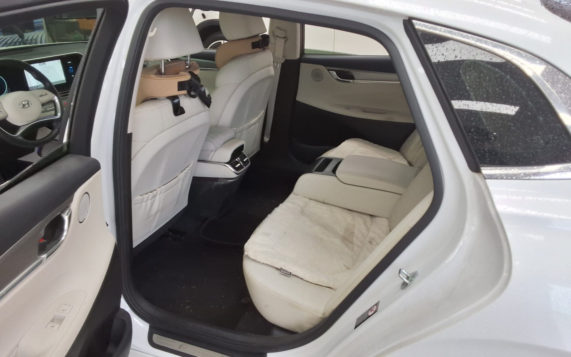 2022 - hyundai grandeur