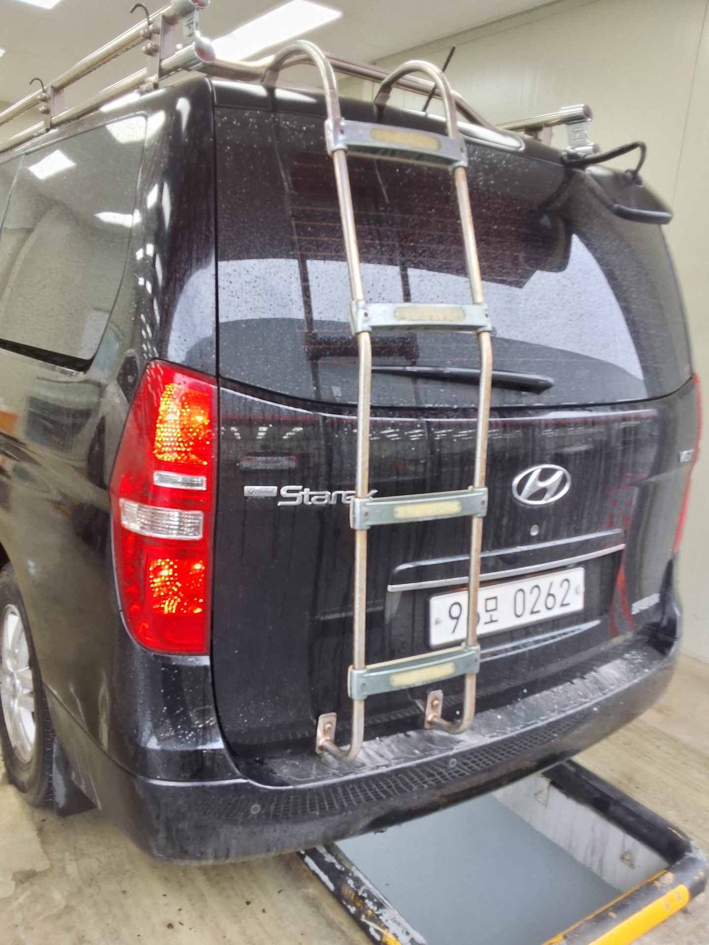 2018 - hyundai grand starex
