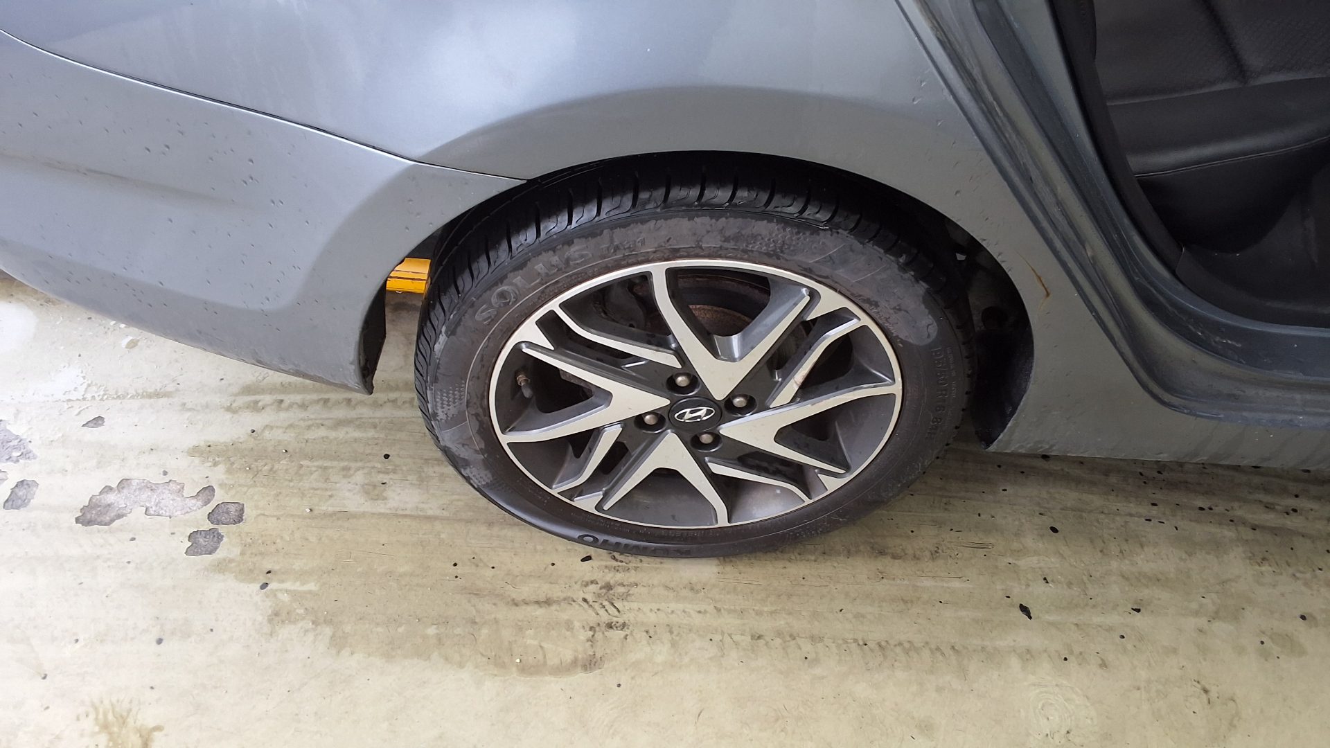 2019 - hyundai accent