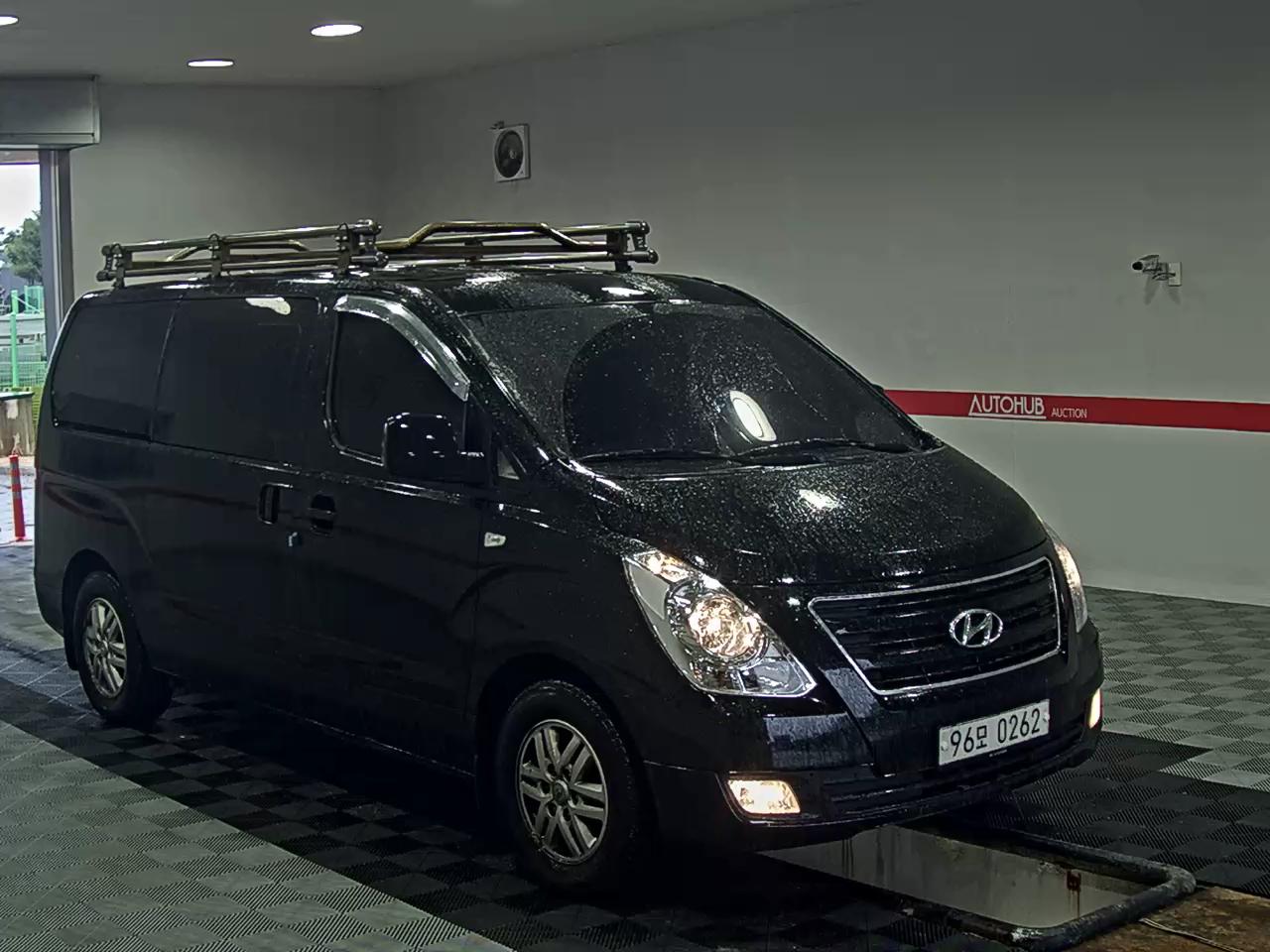 2018 - hyundai grand starex