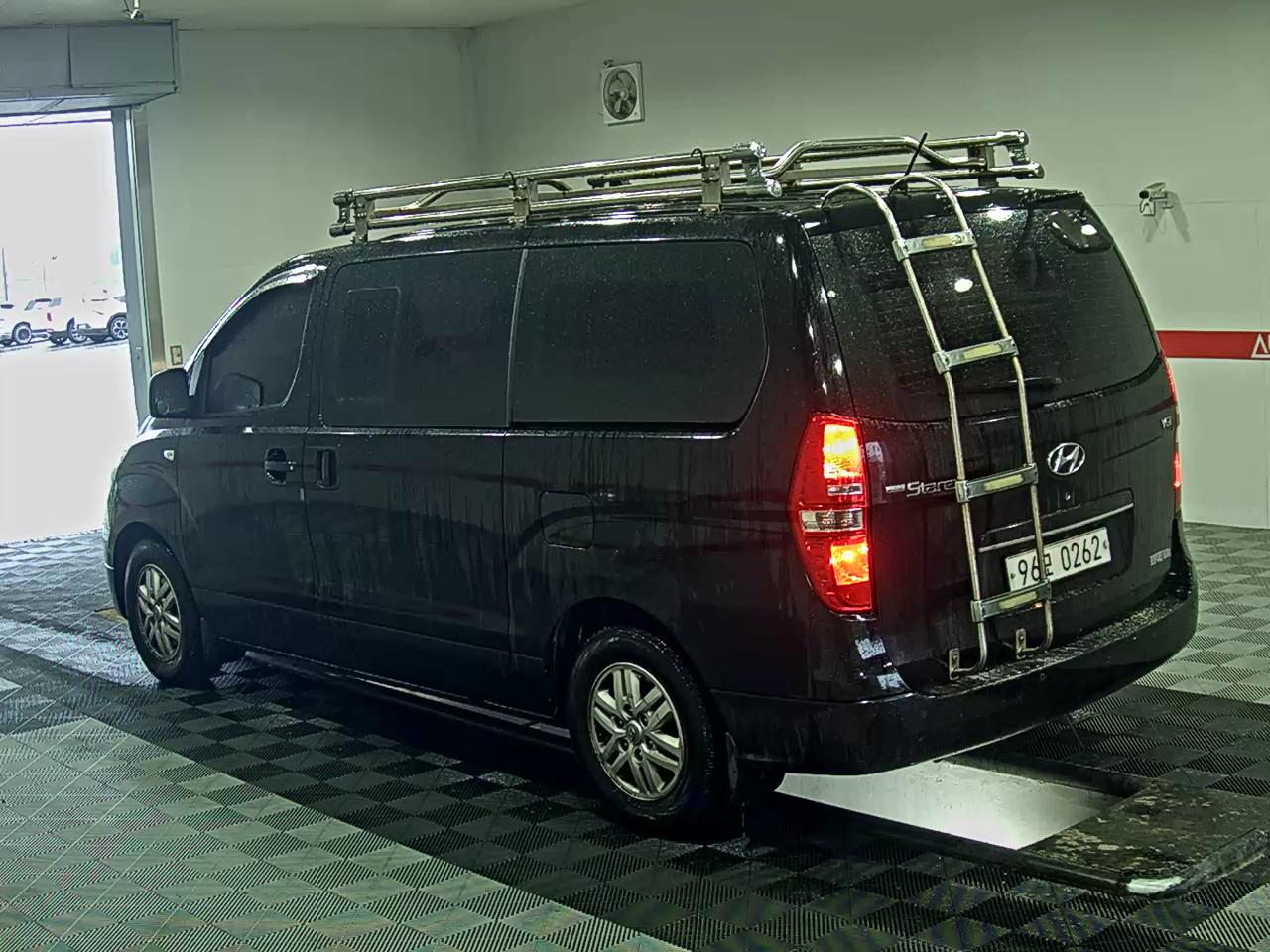 2018 - hyundai grand starex
