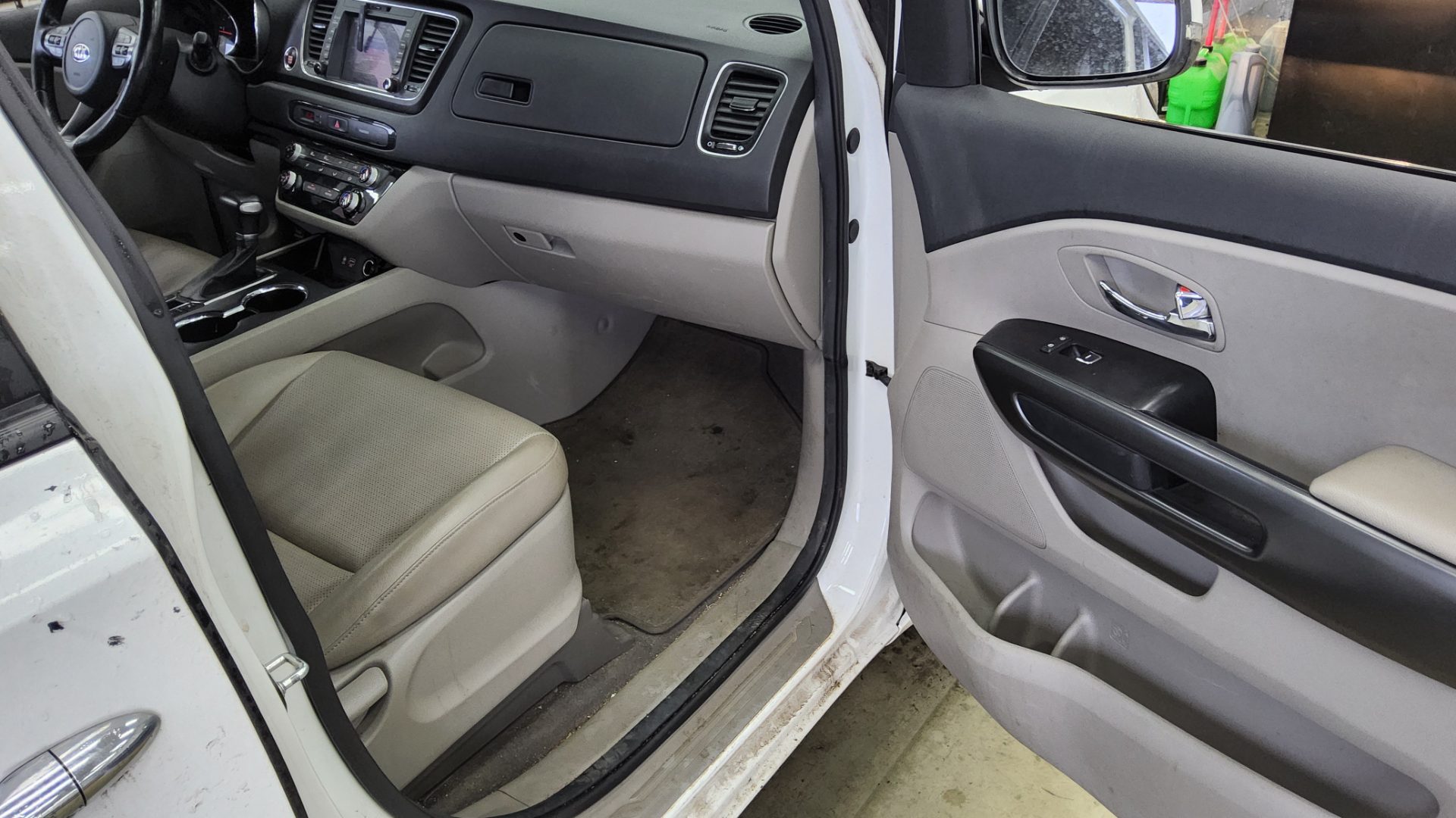 2019 - kia carnival